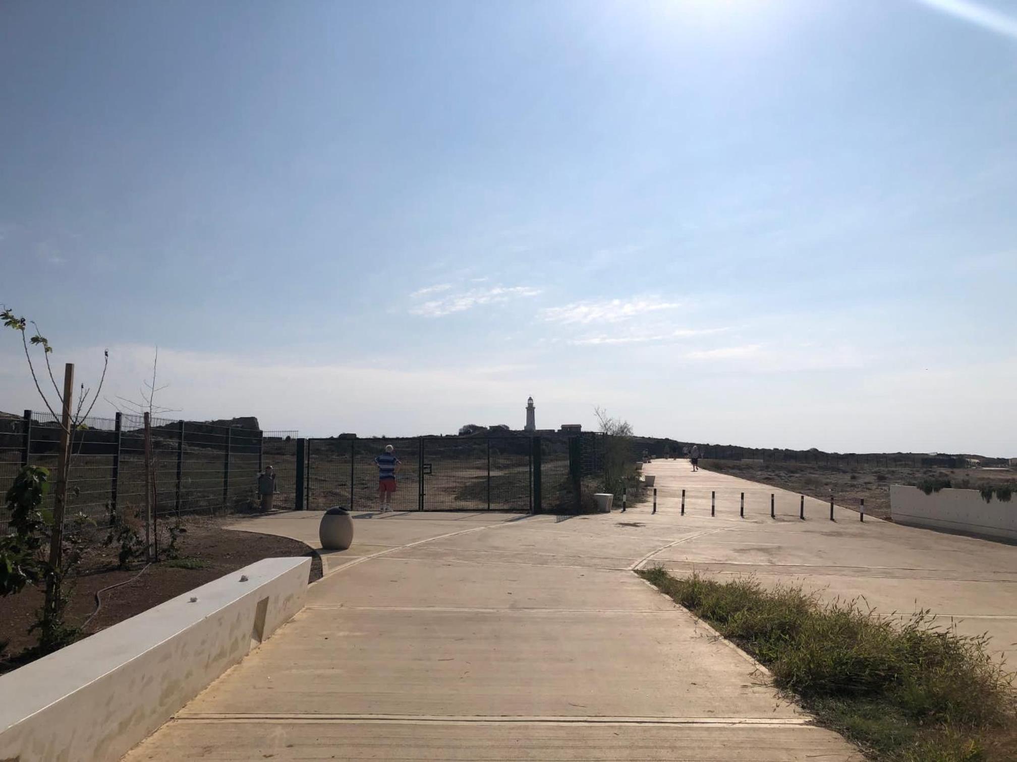 Lighthouse Beach - 3BR Seafront Apt 50m to Beach with Sea Views - Sleeps 6
