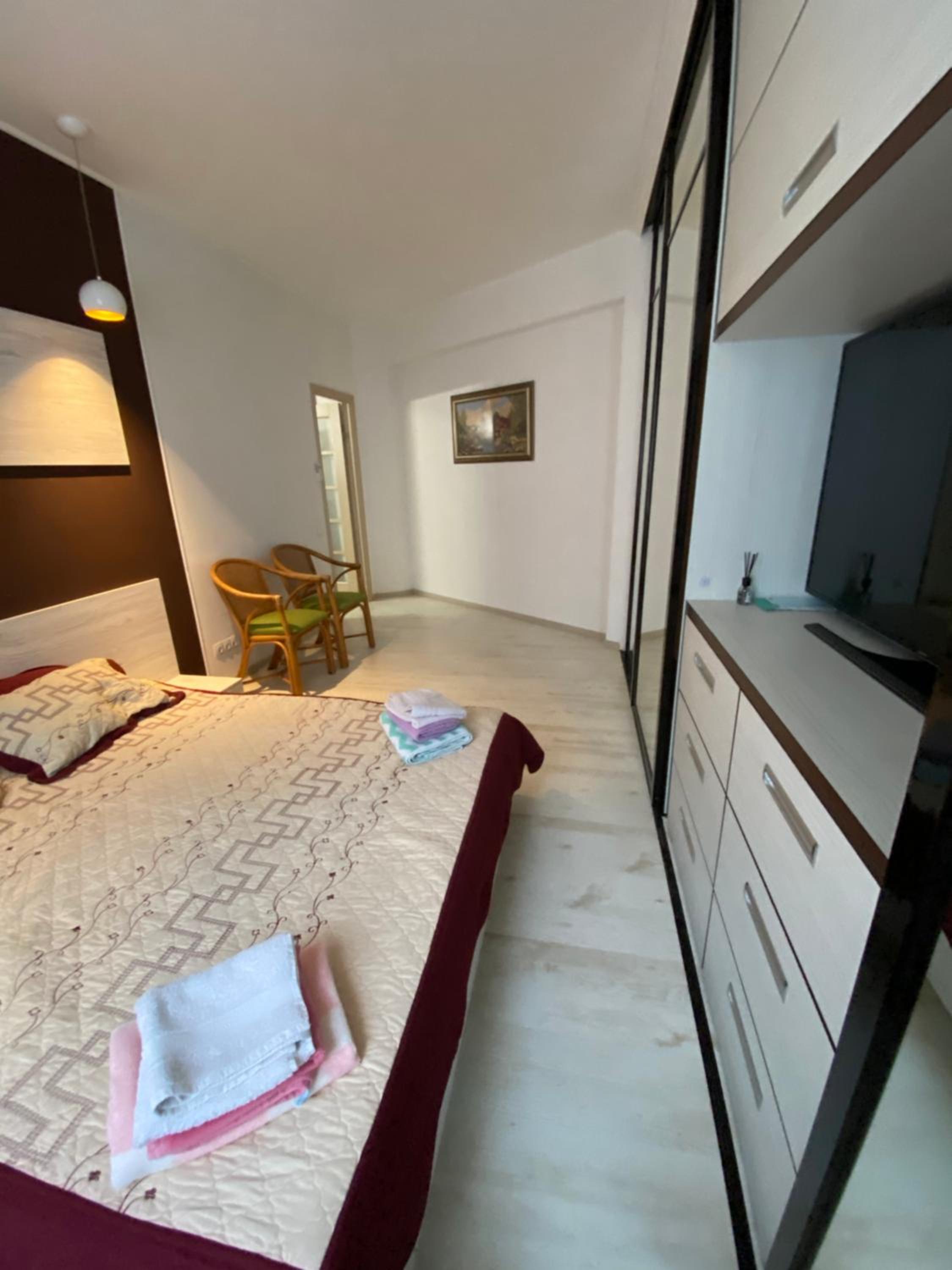 Magenta Apartment