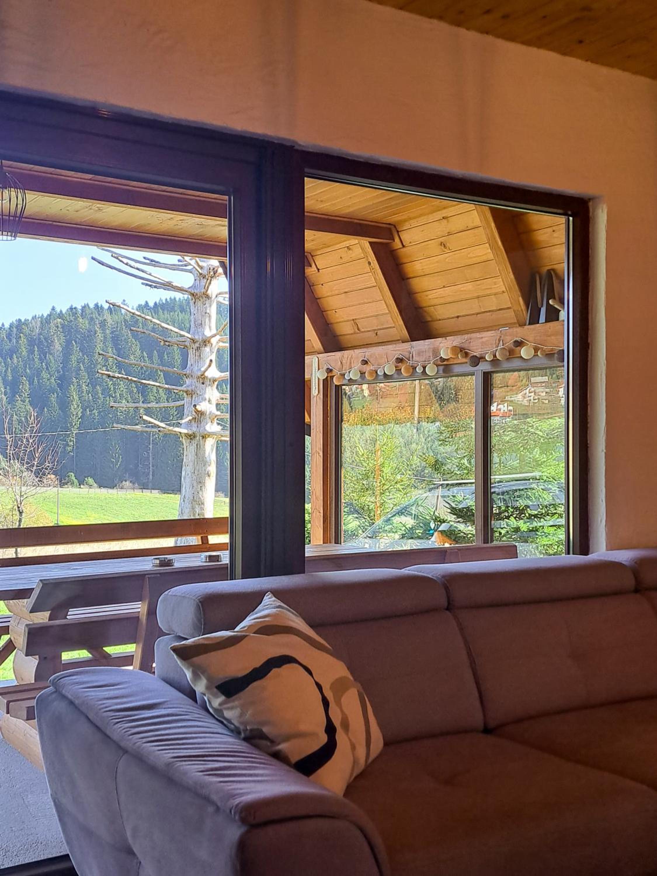 Forest House Bukva