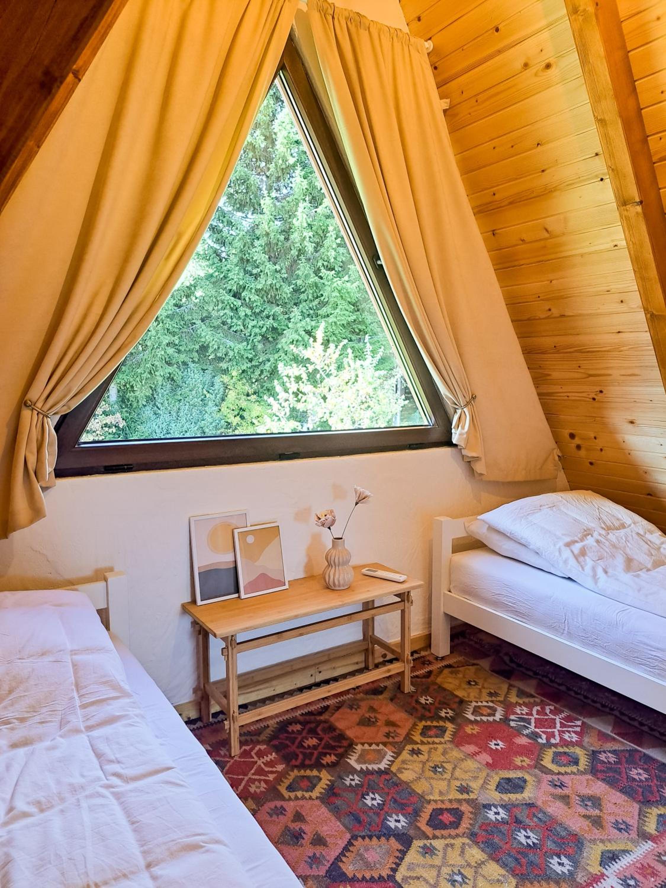 Forest House Bukva