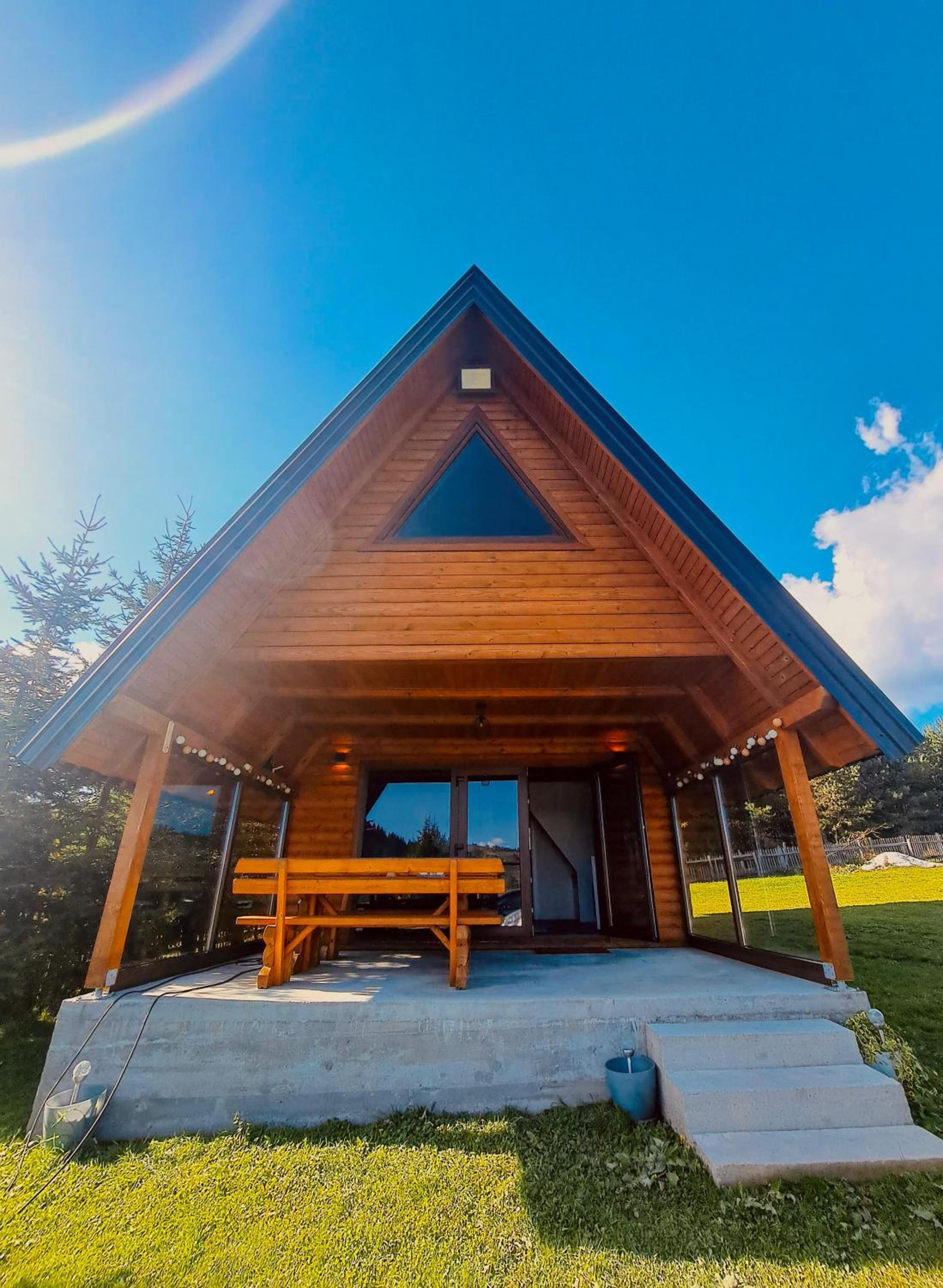 Forest House Bukva