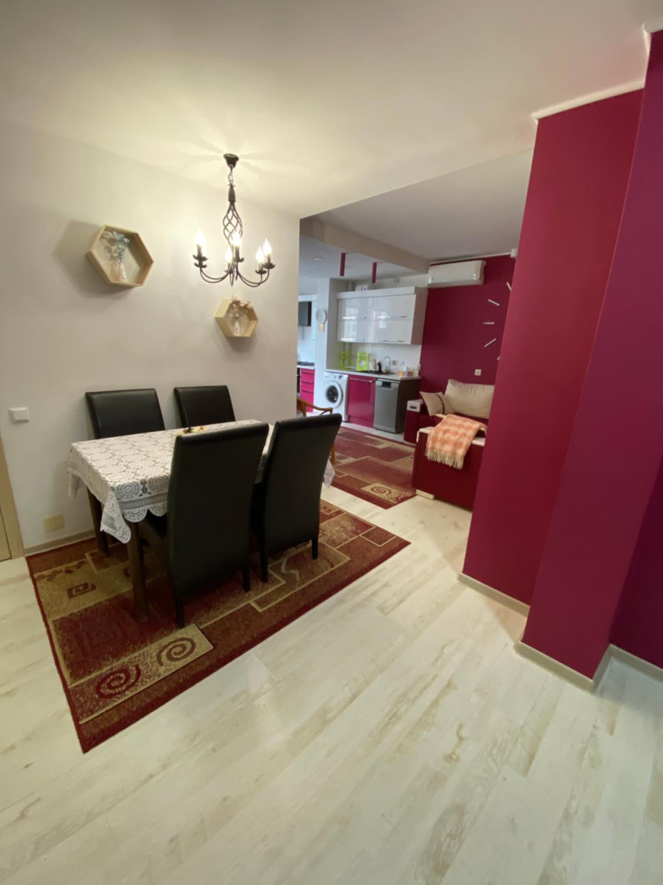 Magenta Apartment