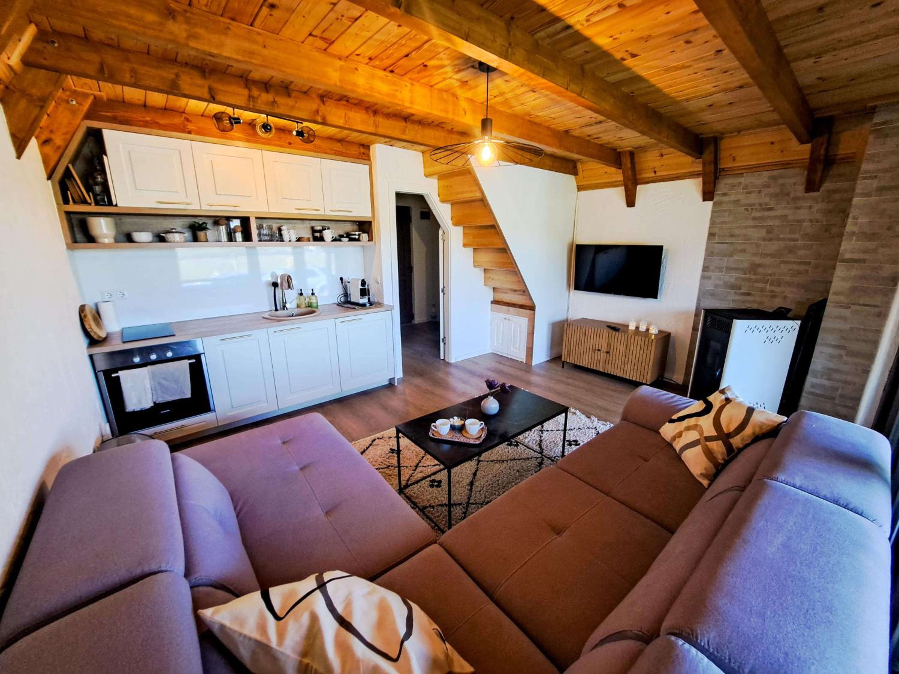Forest House Bukva