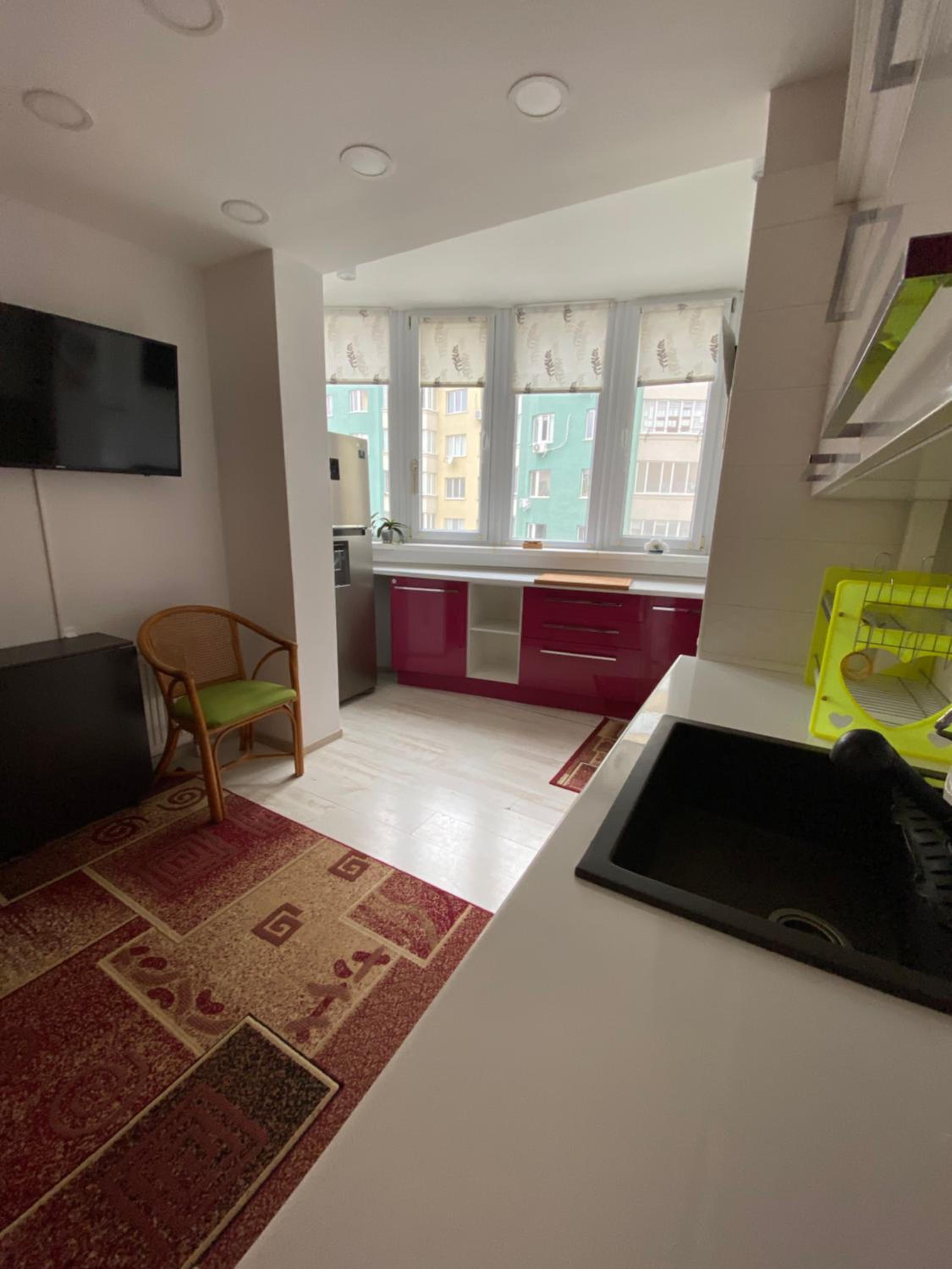 Magenta Apartment