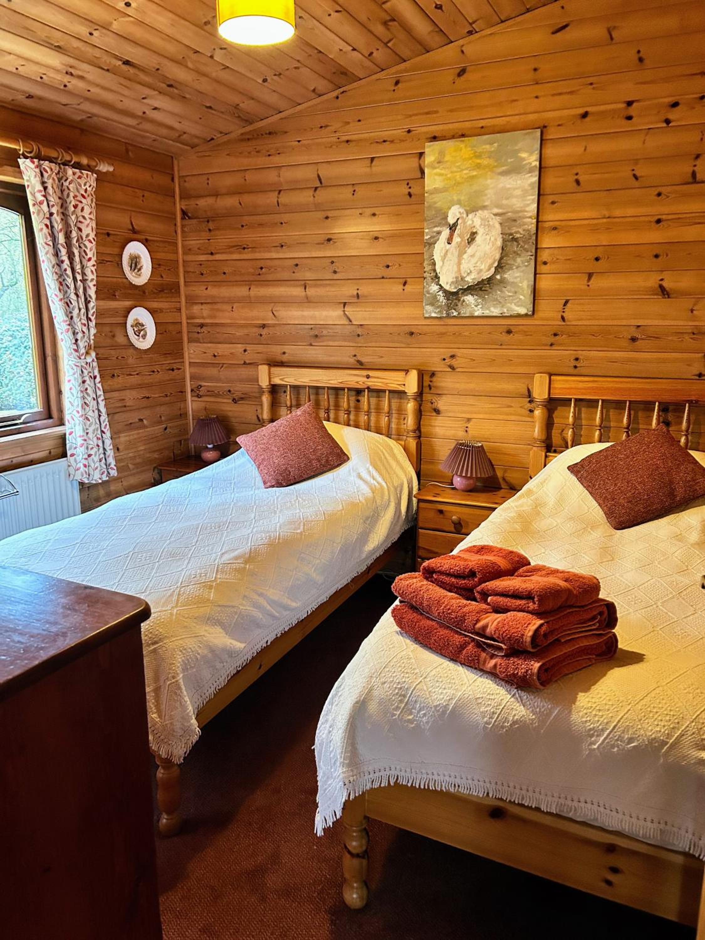Wigeon Secluded Rustic cabin view 5