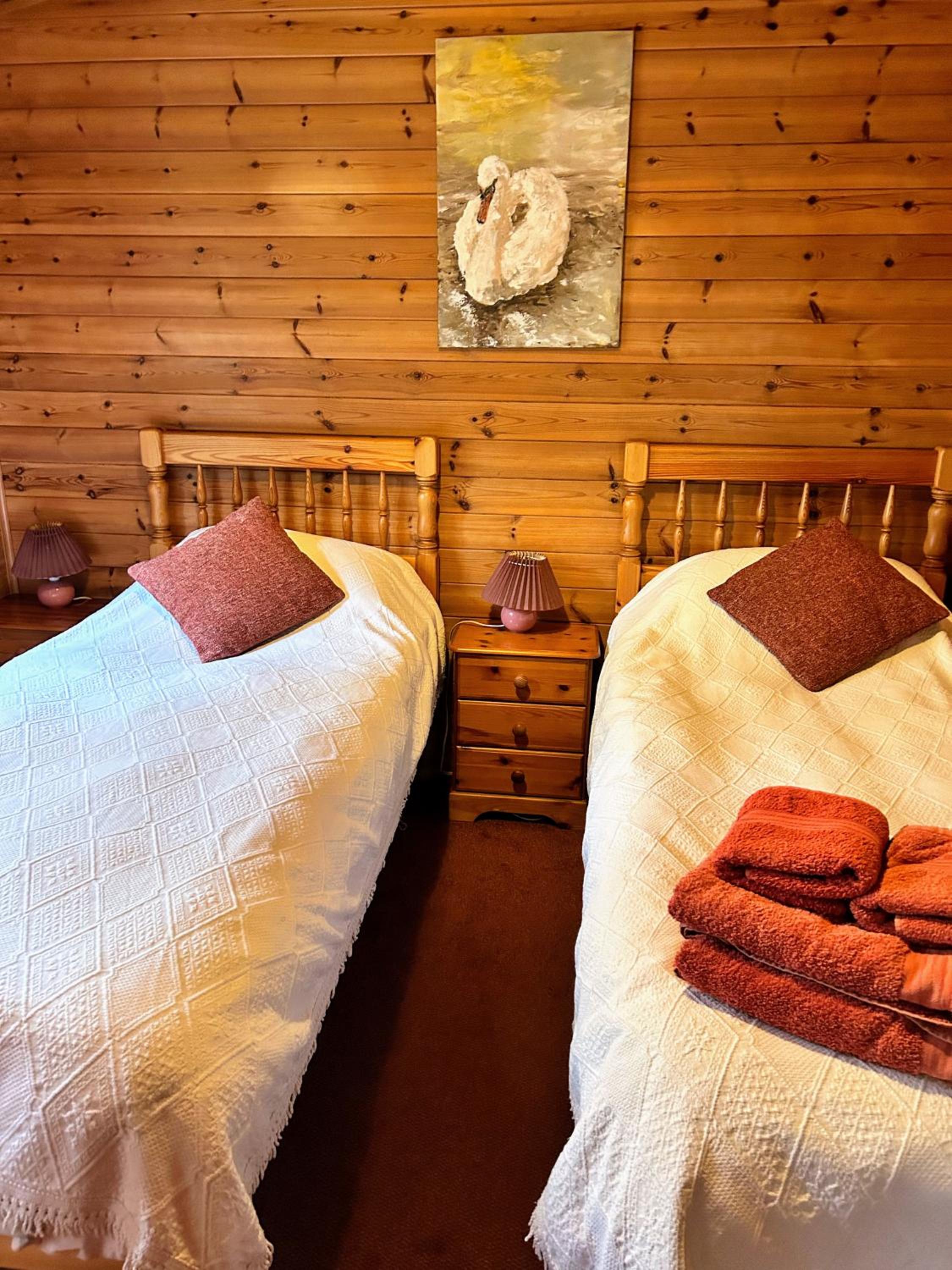 Wigeon Secluded Rustic cabin view 4