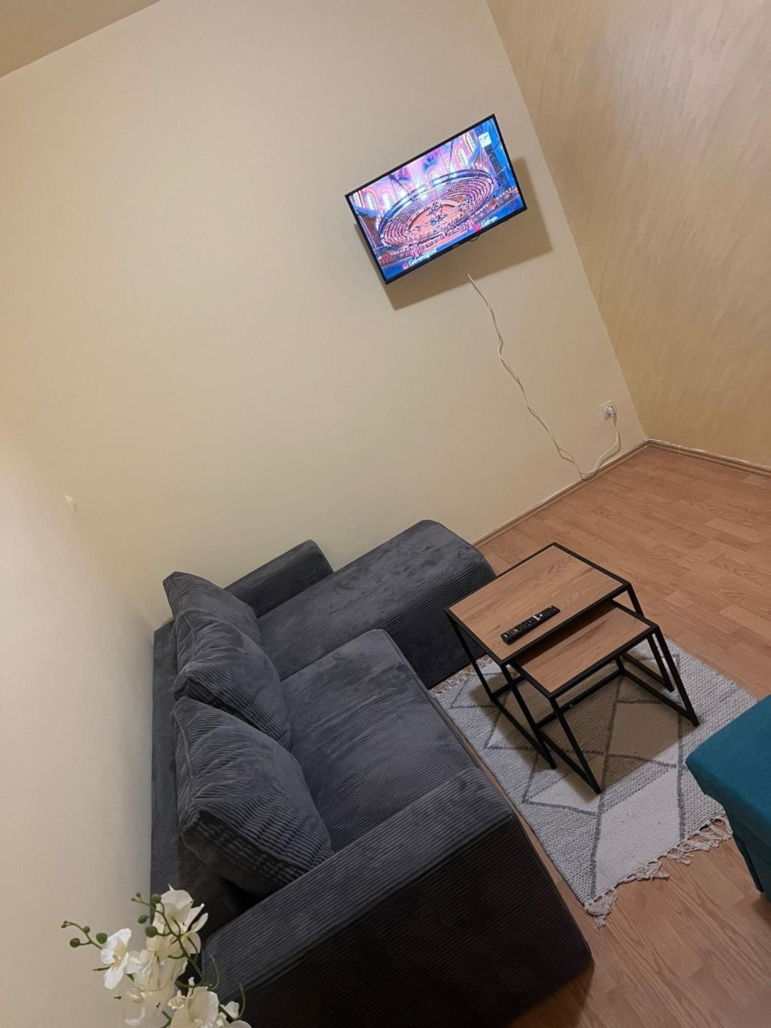 TripleA Sr apartments