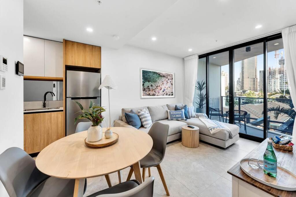 Coastal Escape in Broadbeach