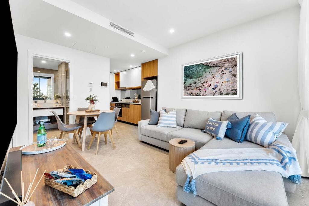 Coastal Escape in Broadbeach
