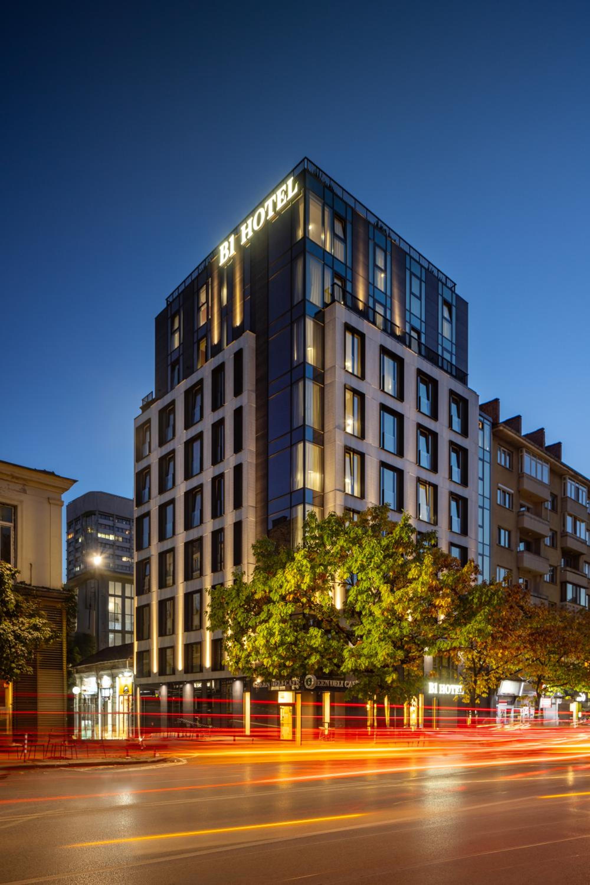 Hotel B1 Downtown Hotel - Image 1