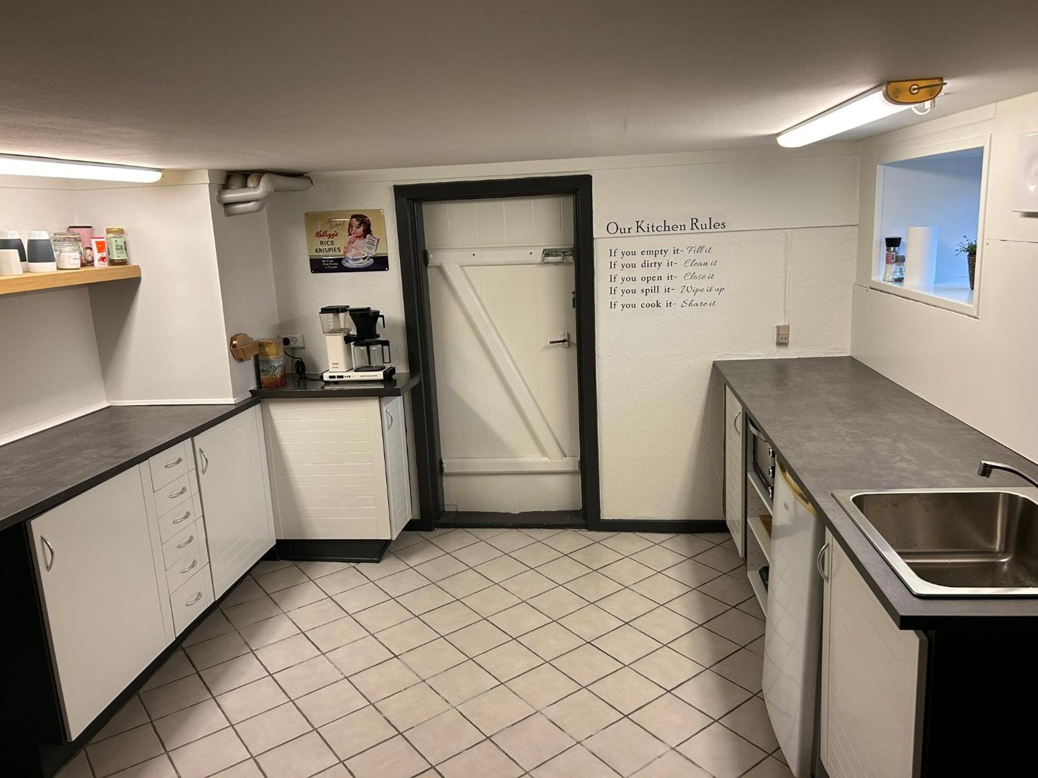Photo 18