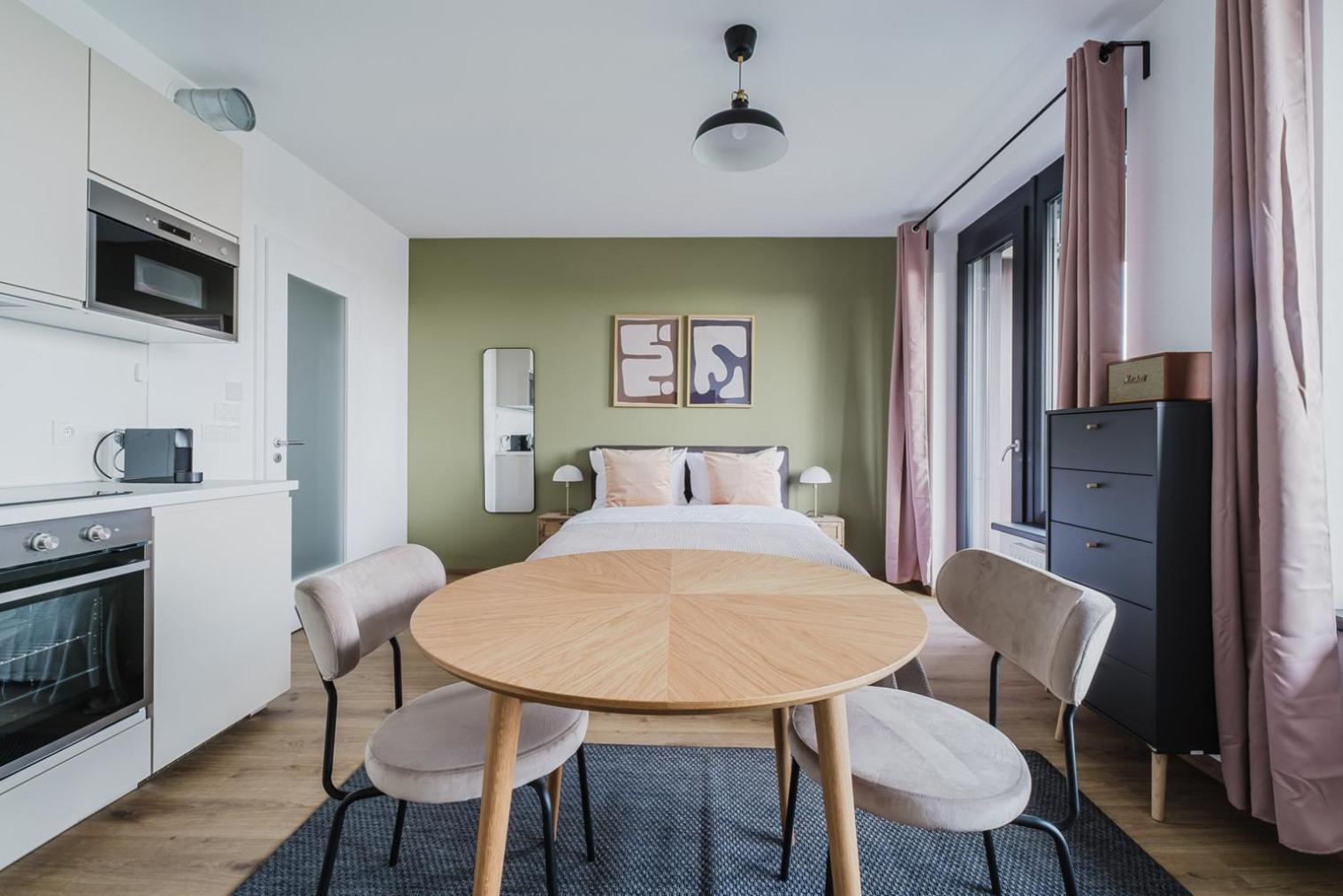Blueground Žižkov New build student apt PRG-40