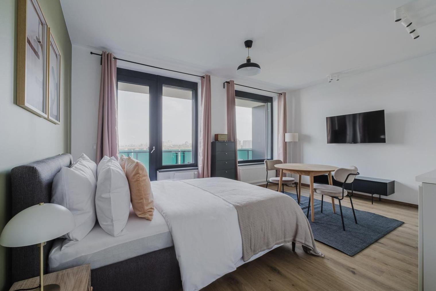 Blueground Žižkov New build student apt PRG-40