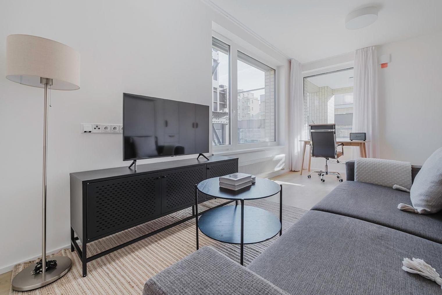 Blueground Prague 7 furnished close to offices PRG-22