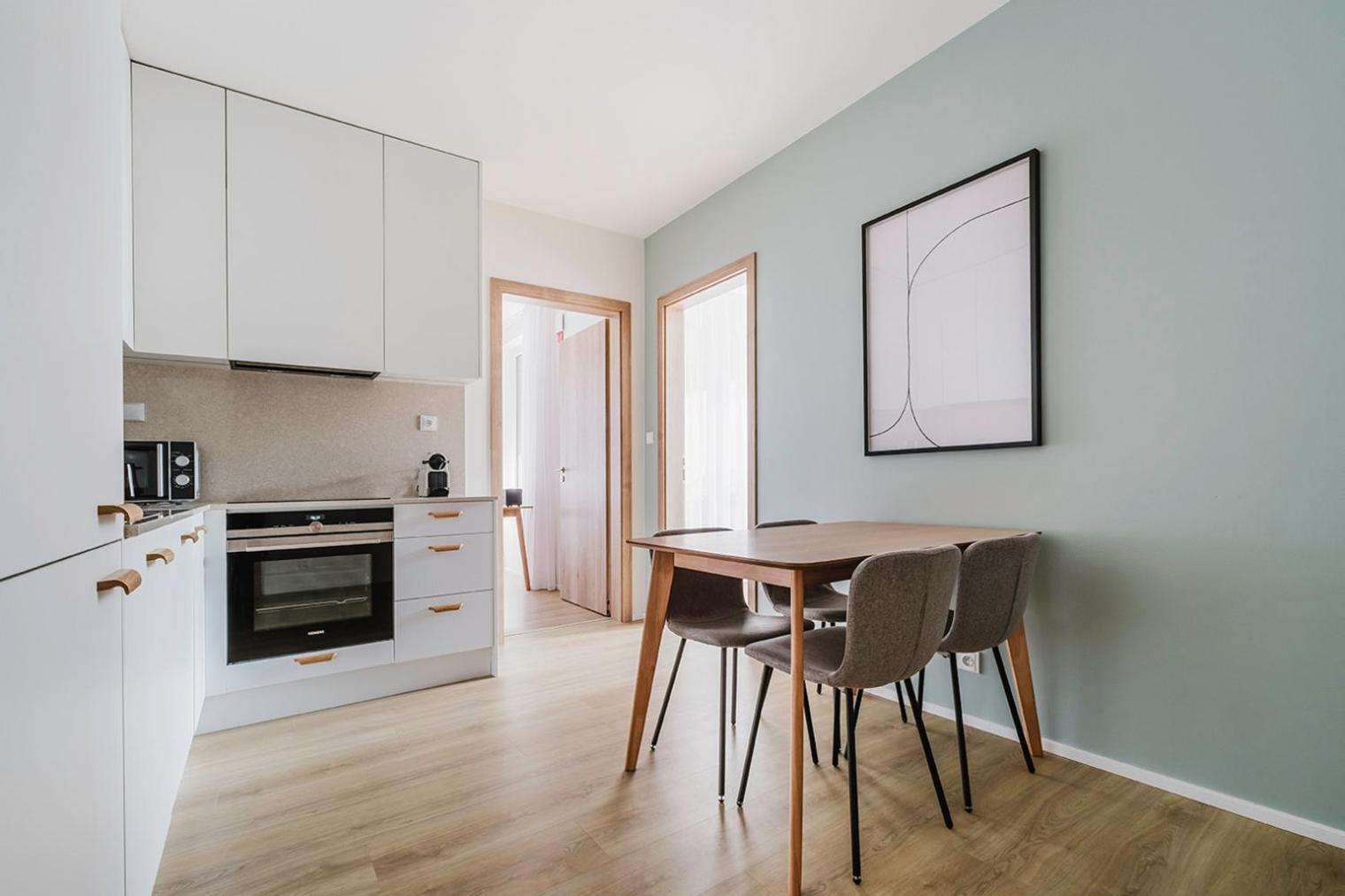 Blueground Prague 7 furnished close to offices PRG-22