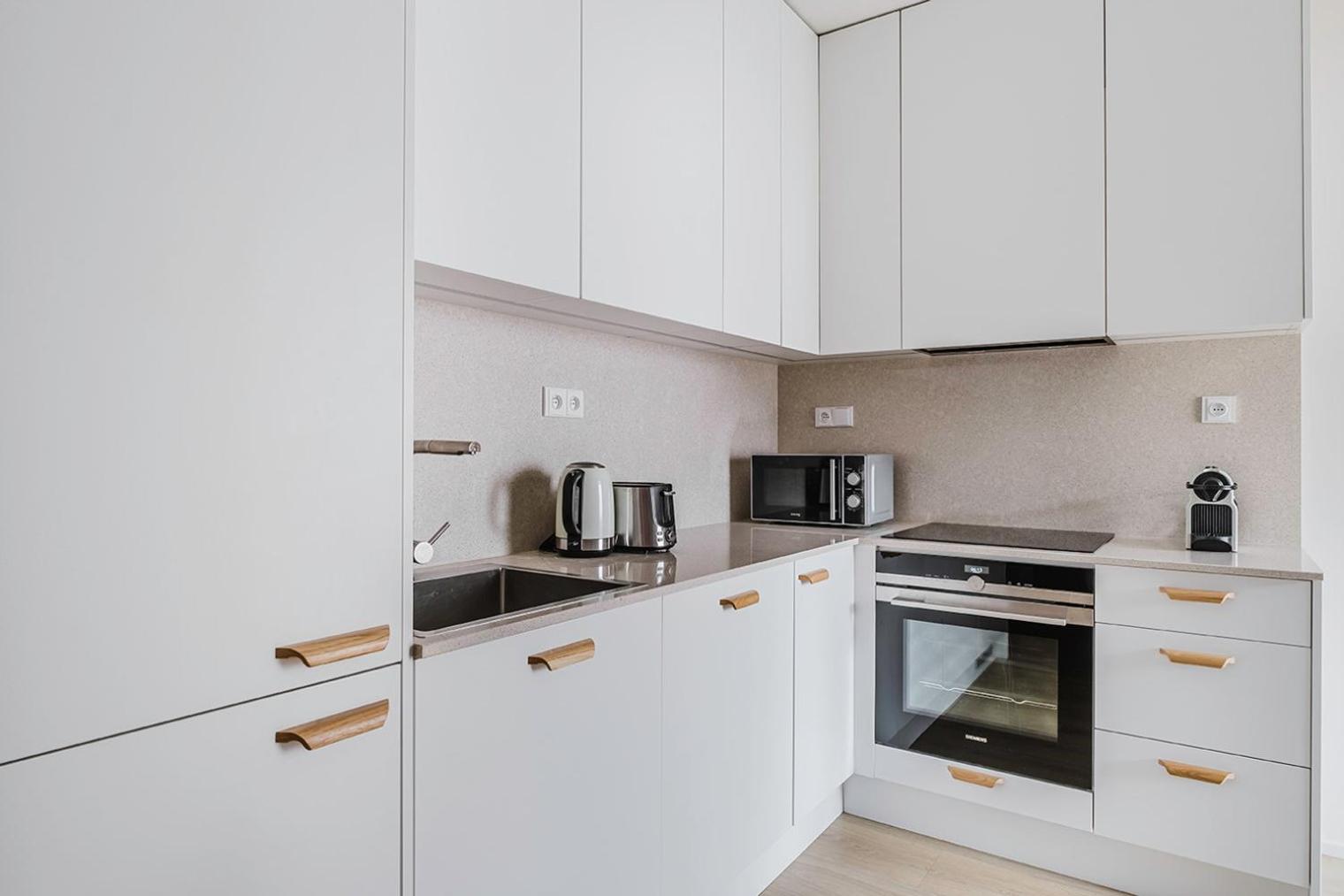 Blueground Prague 7 furnished close to offices PRG-22