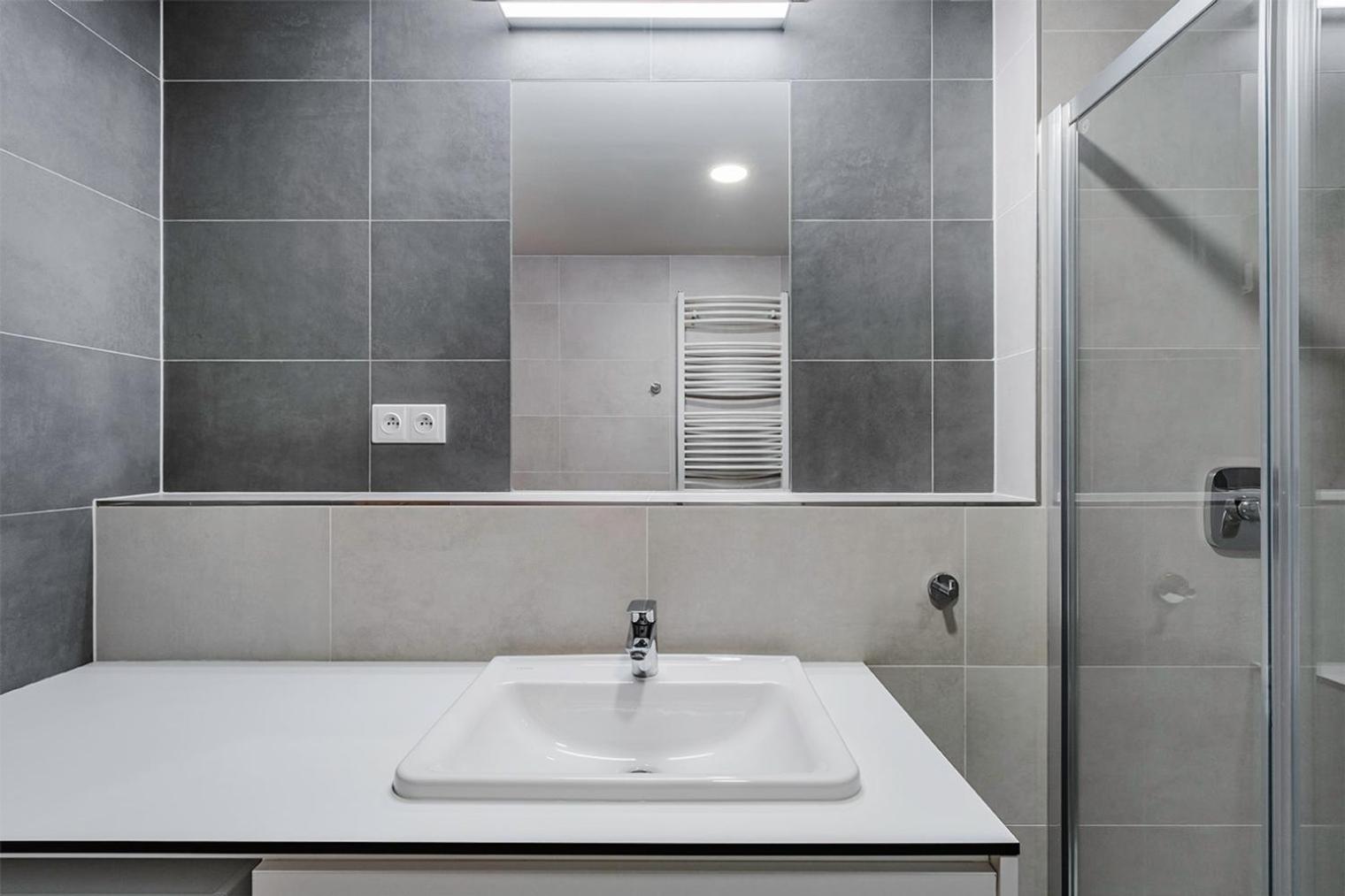 Blueground Prague 7 furnished close to offices PRG-22