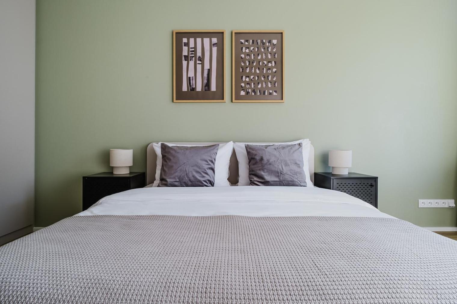 Blueground Prague 7 furnished close to offices PRG-27