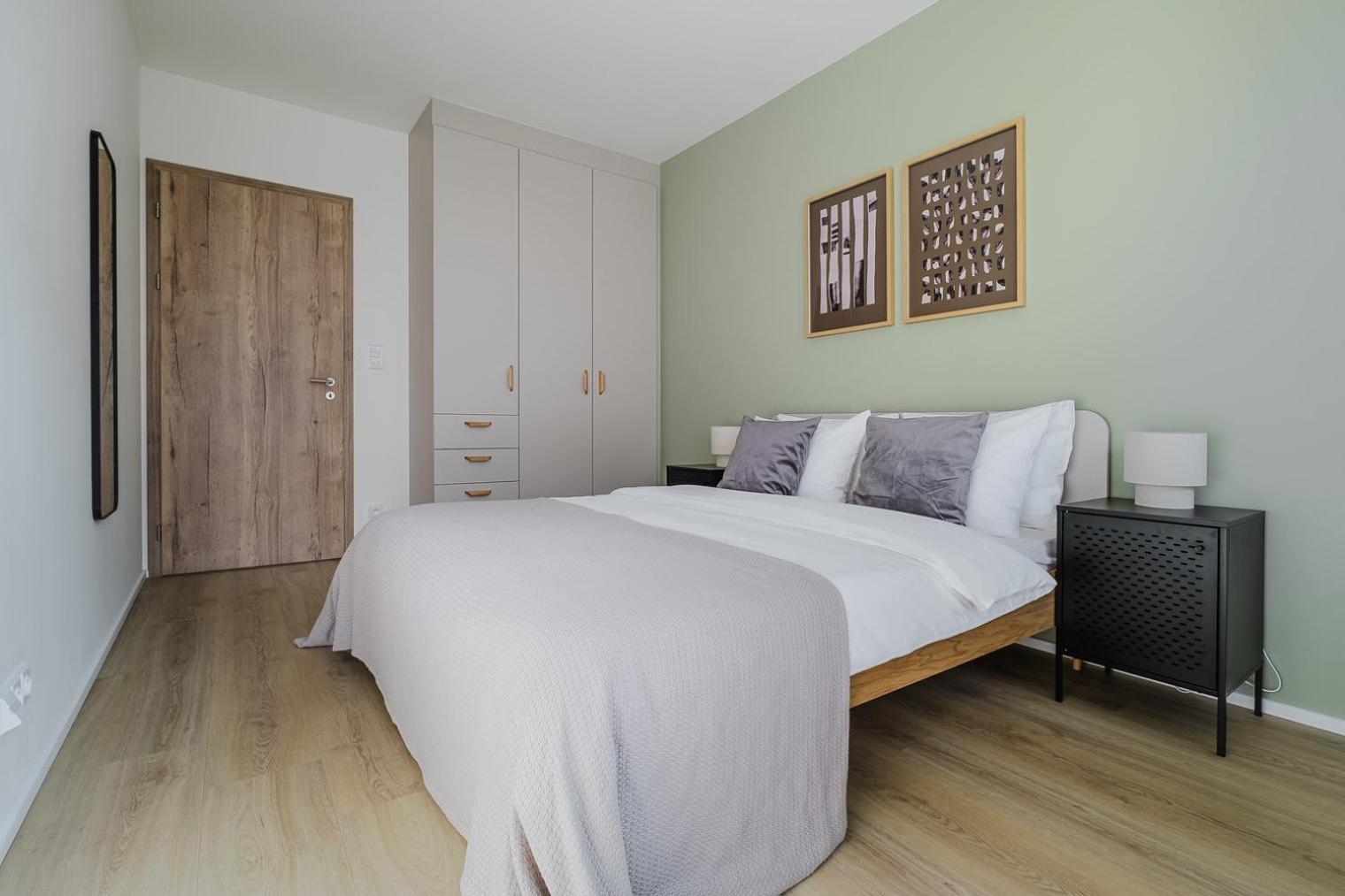 Blueground Prague 7 furnished close to offices PRG-27