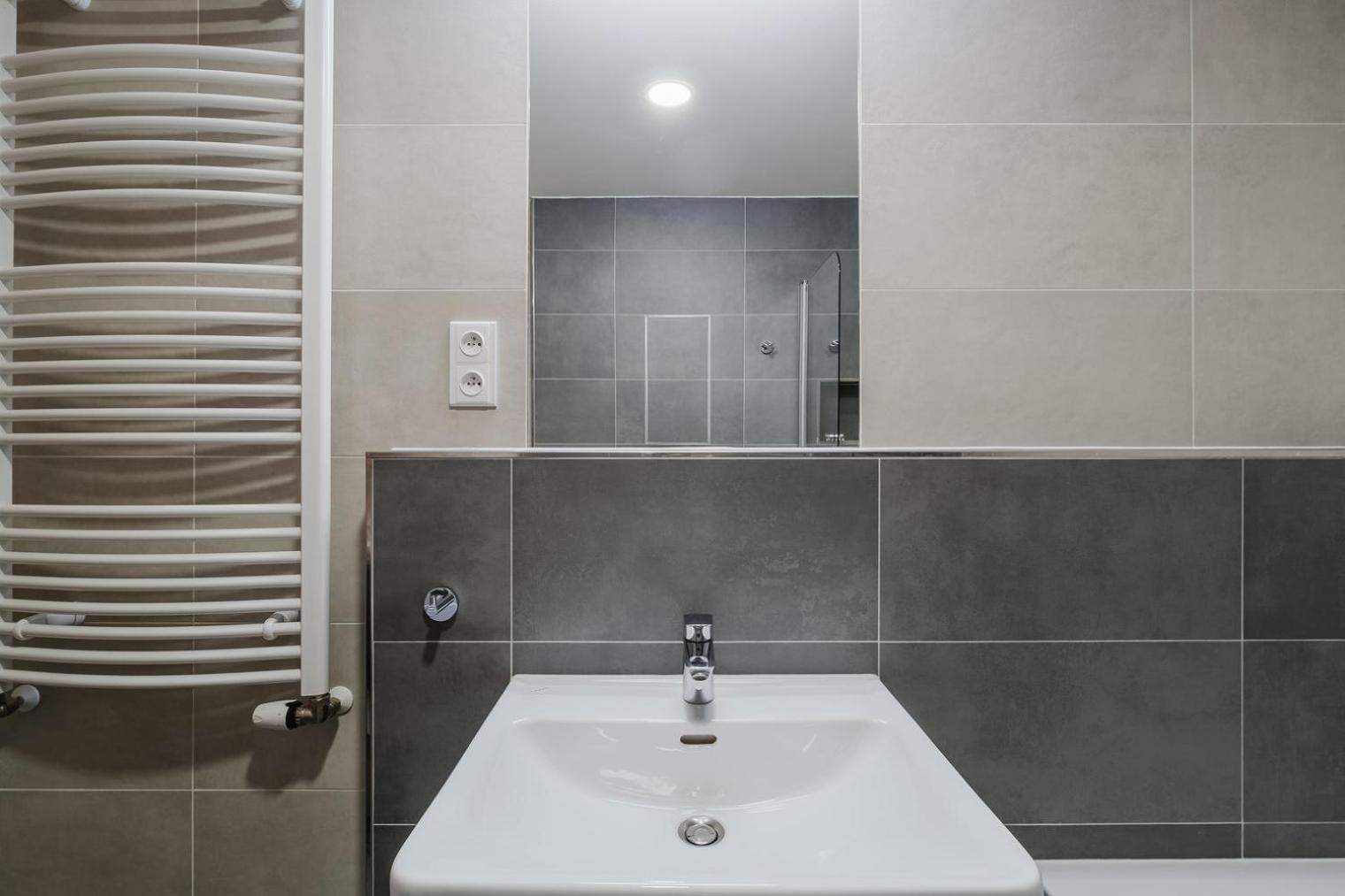 Blueground Prague 7 furnished close to offices PRG-27