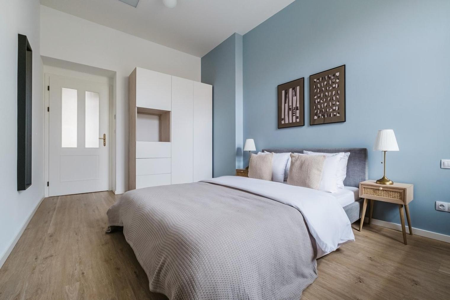 Blueground Vinohrady balcony luxury area PRG-32