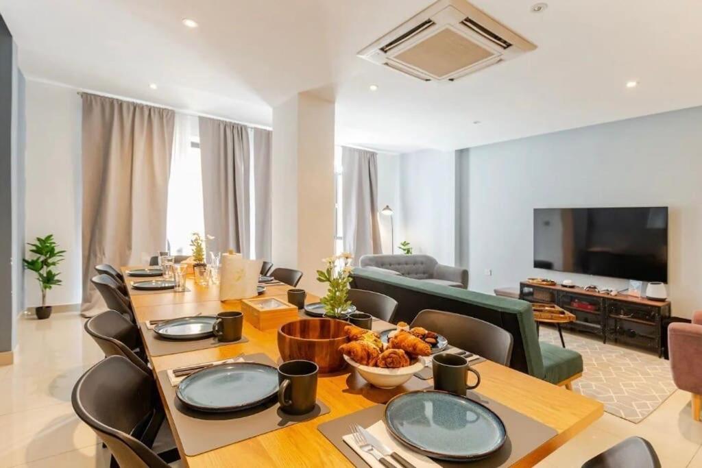Large Apartment