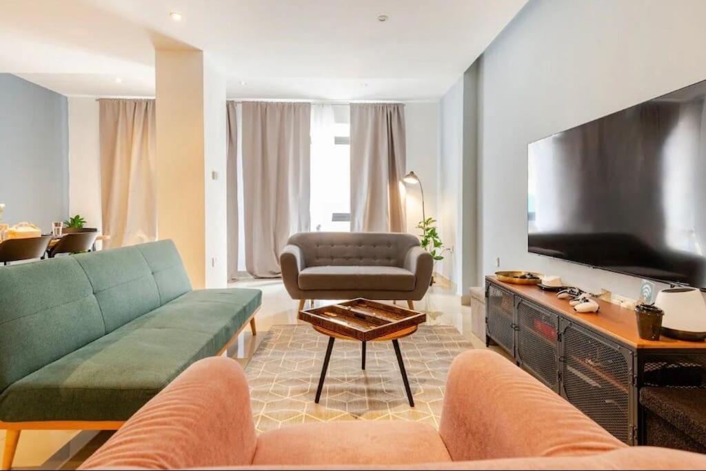 Large Apartment