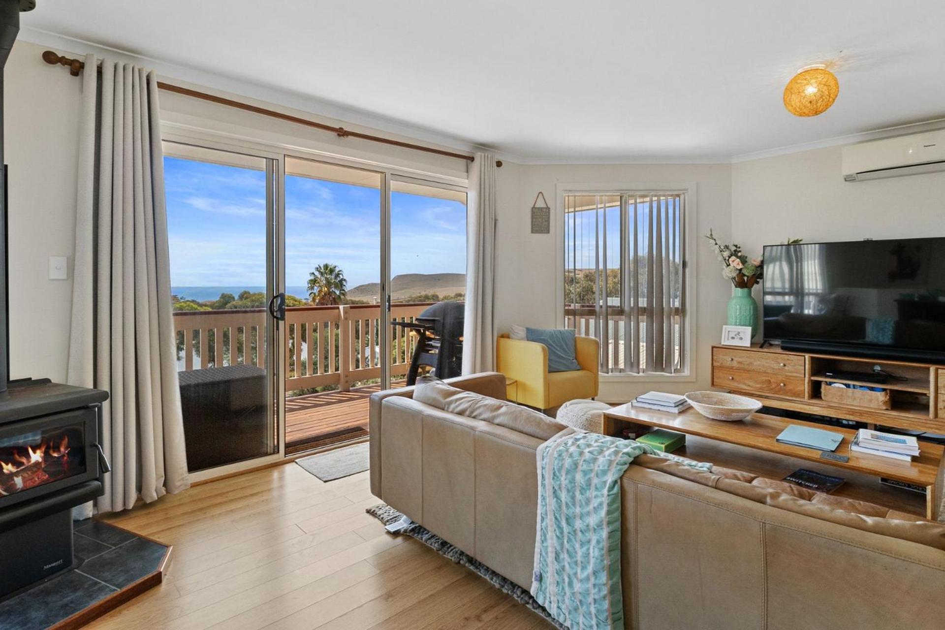 Valley Views - 11 Woodgate Road