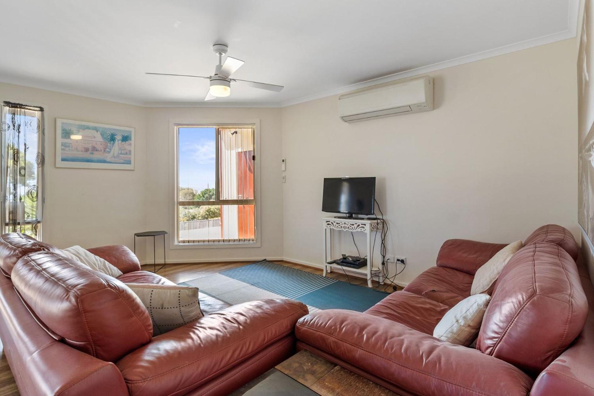Valley Views - 11 Woodgate Road