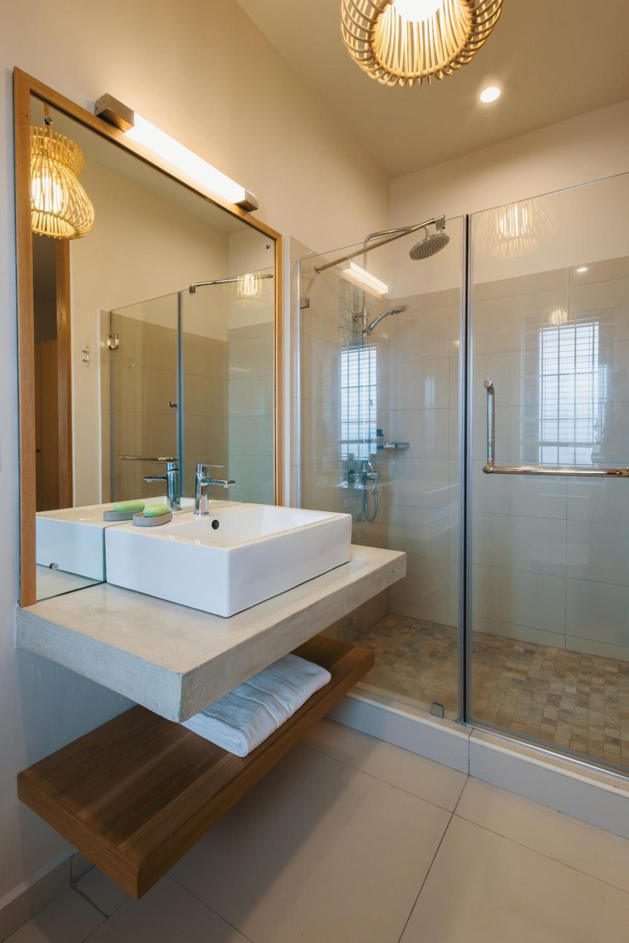 Beachfront Luxury Apartment- Poste La Fayette photo 3