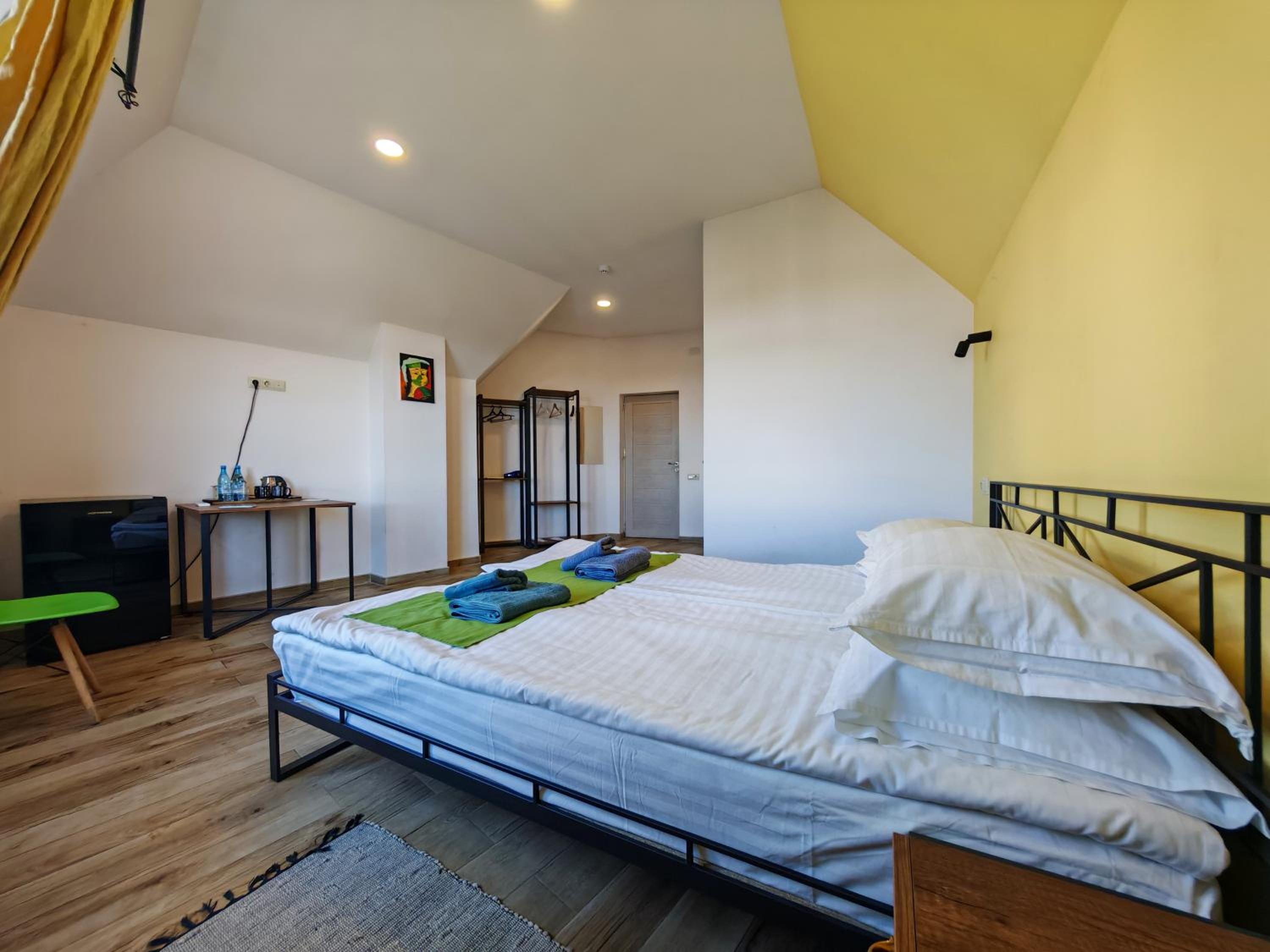 Blur Inn Gallery