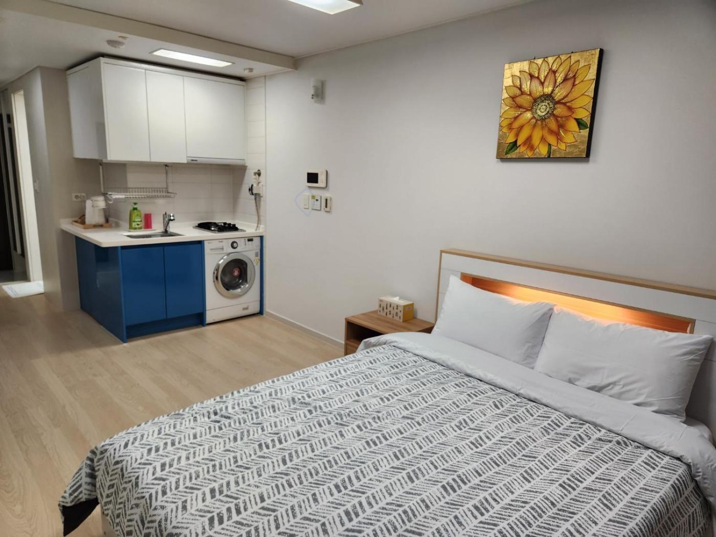 Photo 239