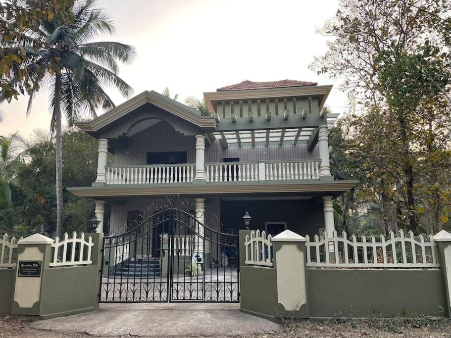 Gonsalves Holiday Home-Entire house view 5