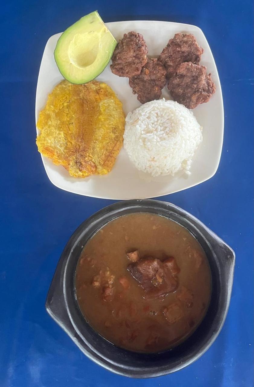 Hostal Macayaco