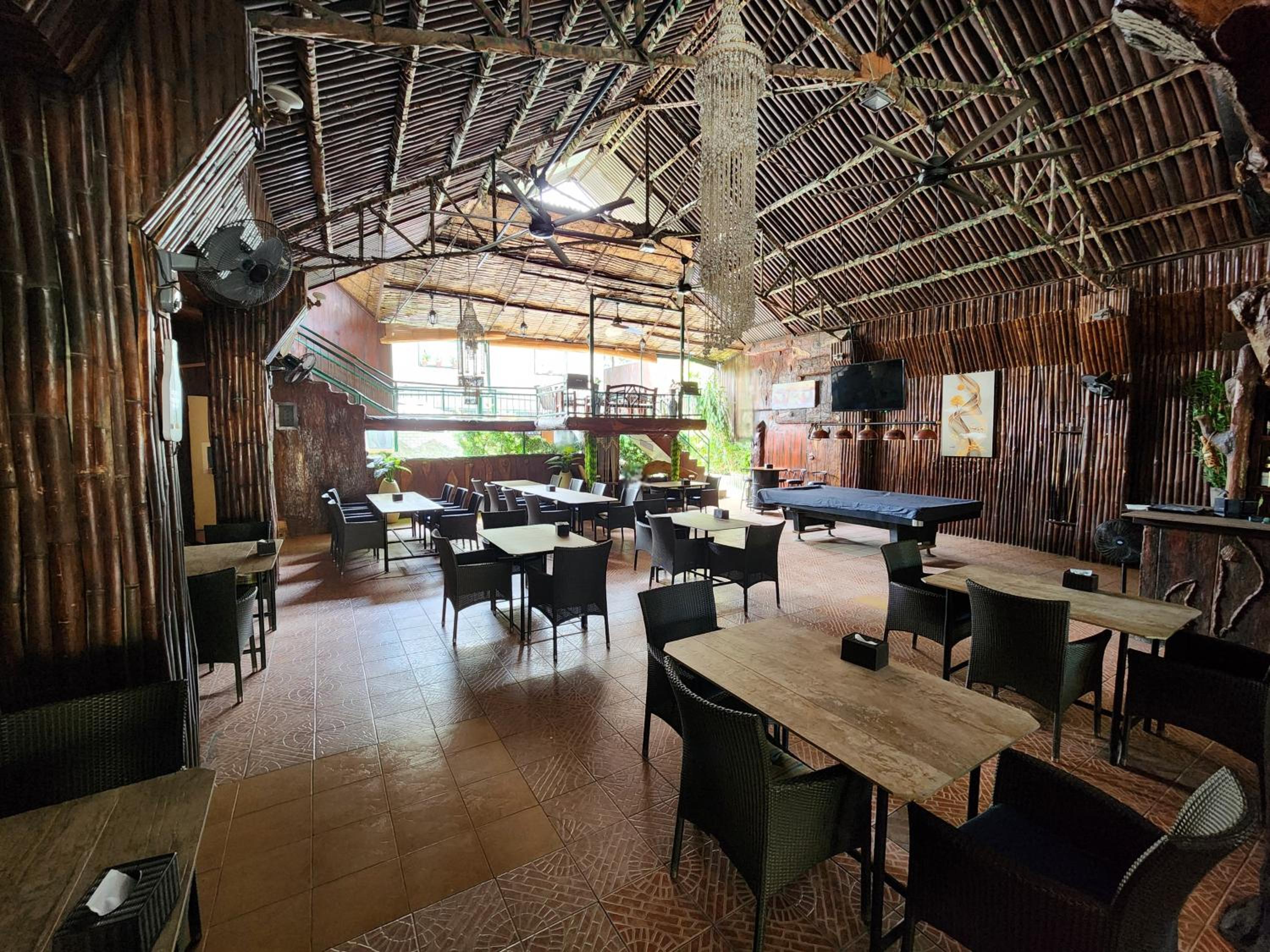MB's Garden Inn
