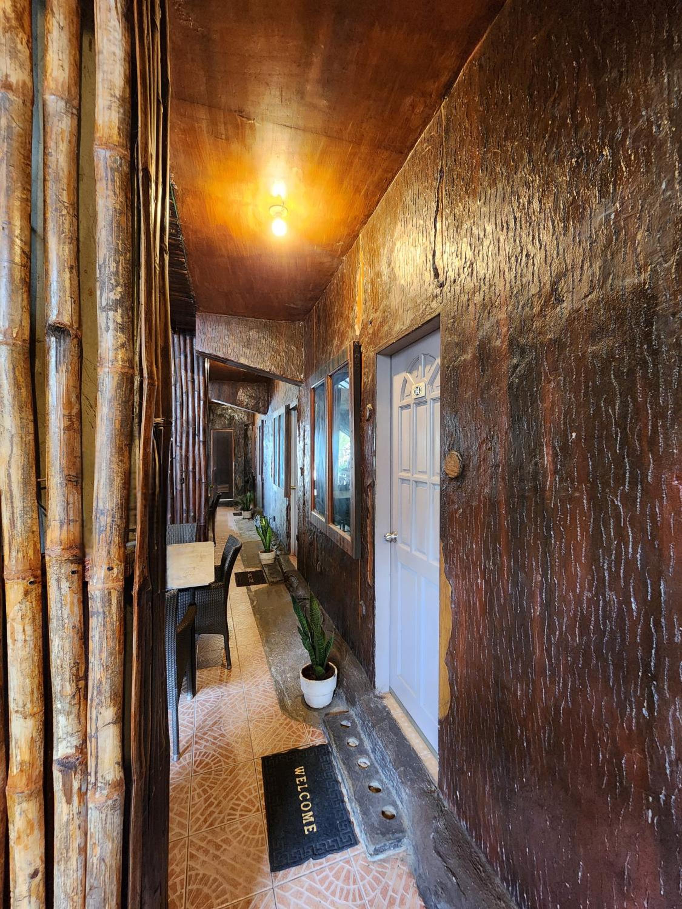 MB's Garden Inn