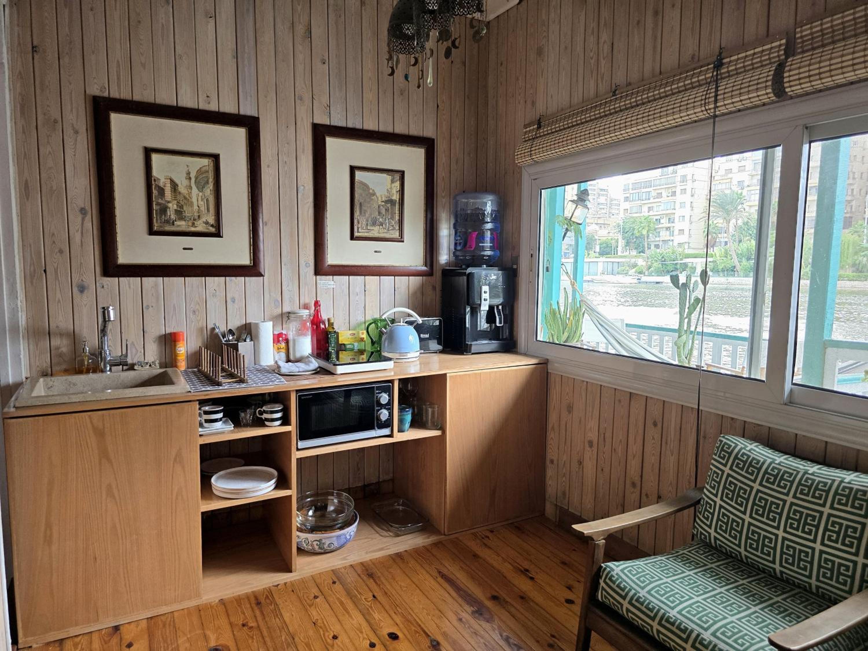 Houseboat65 - Historic home on the Nile - Central Cairo