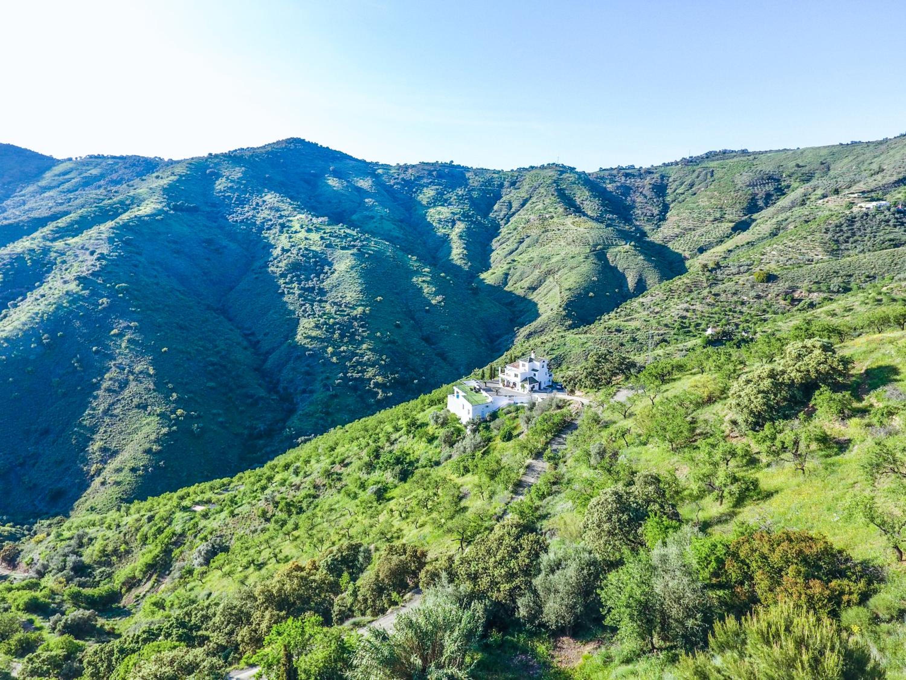 Luxury Wellness Villa with Pool Yoga Studio & Hammam for 14p & 40 min to Malaga city