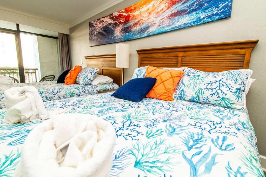 Caravelle Resort Studio w Balcony Pools Lazy River view 2