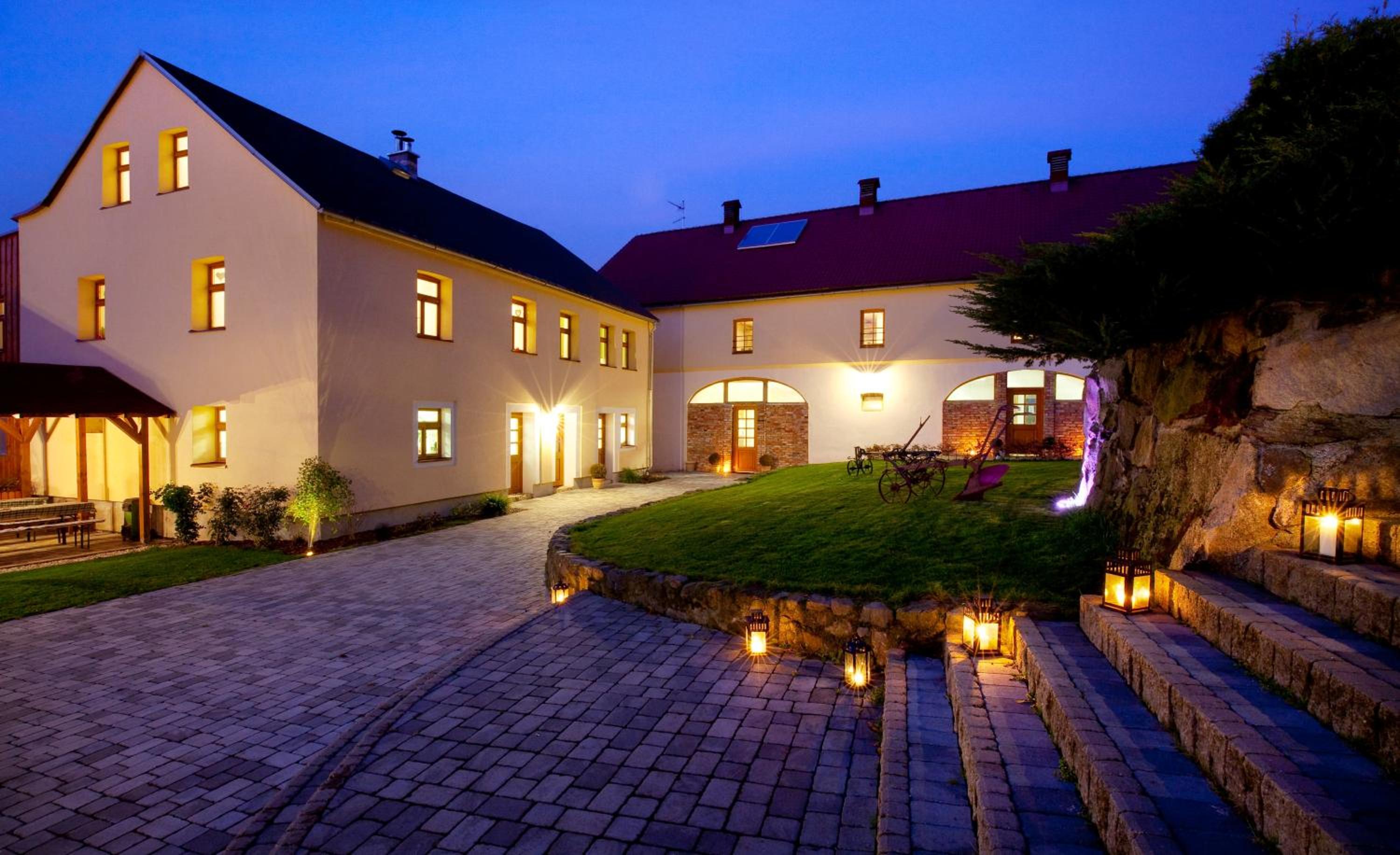 Dvůr Stráň & Wellness