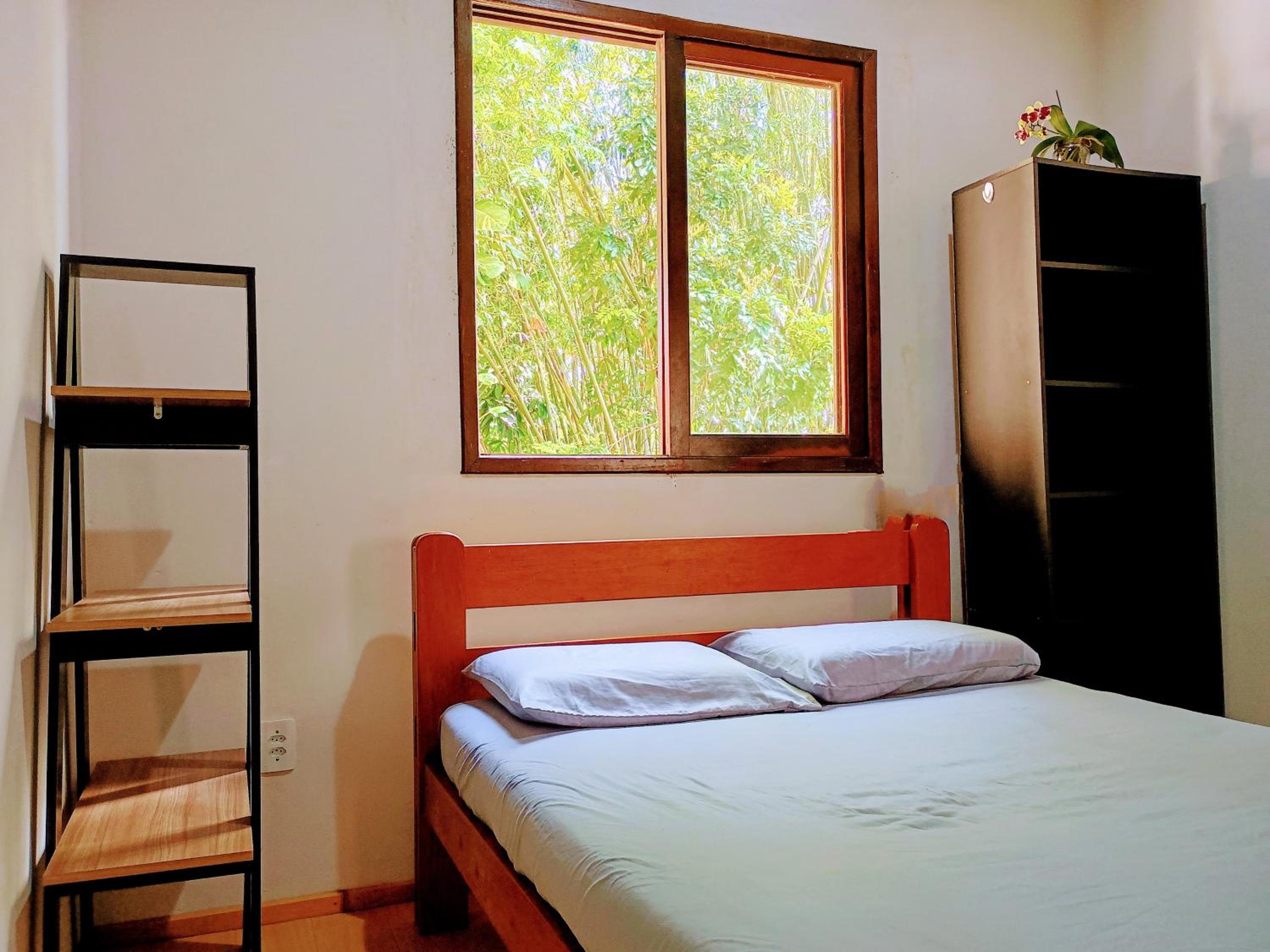 Casa 3 quartos com pôr do sol, vista 2 praias e natureza a 5min da praia da Lagoinha, Ponta das Canas