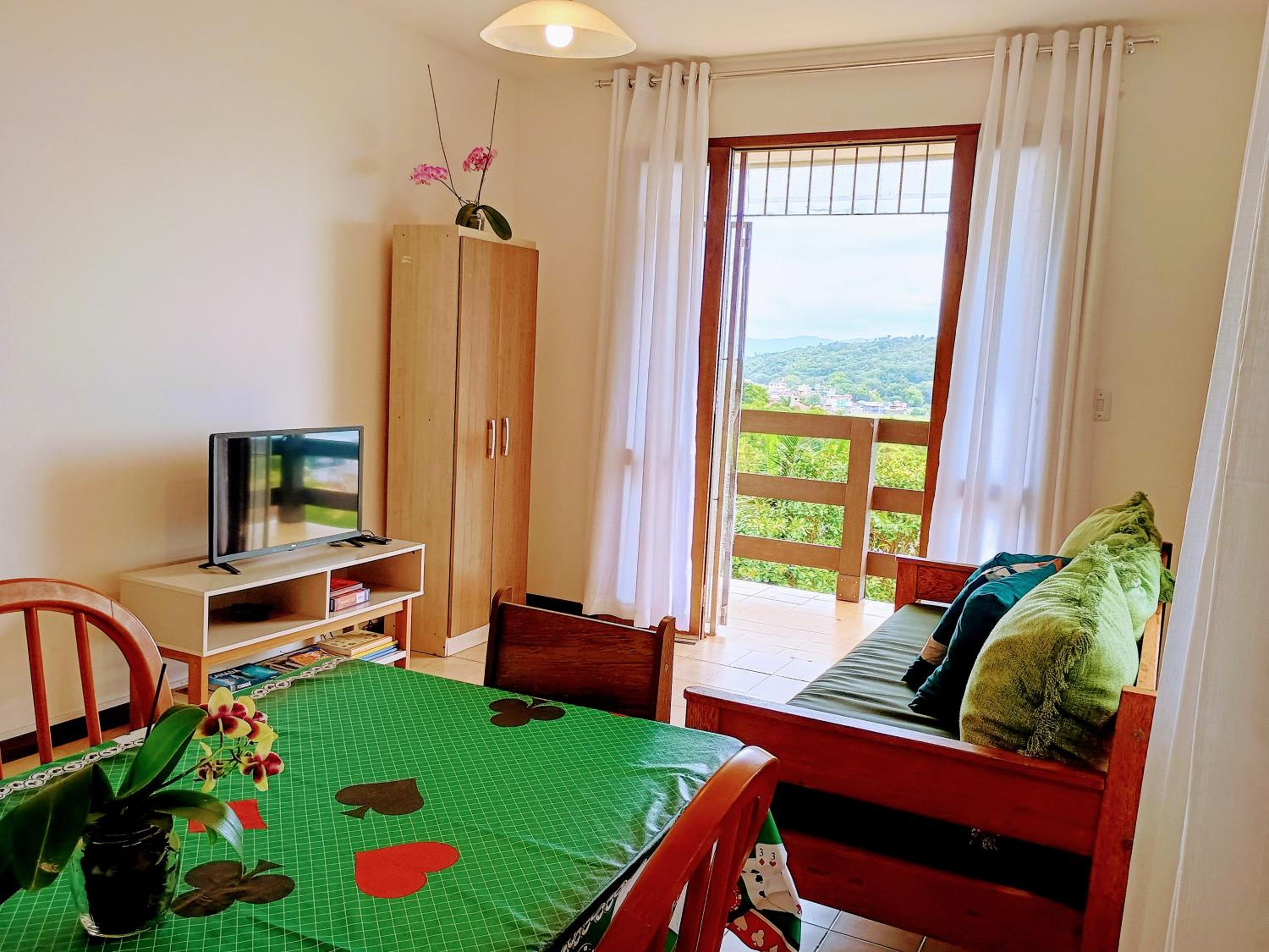 Casa 3 quartos com pôr do sol, vista 2 praias e natureza a 5min da praia da Lagoinha, Ponta das Canas