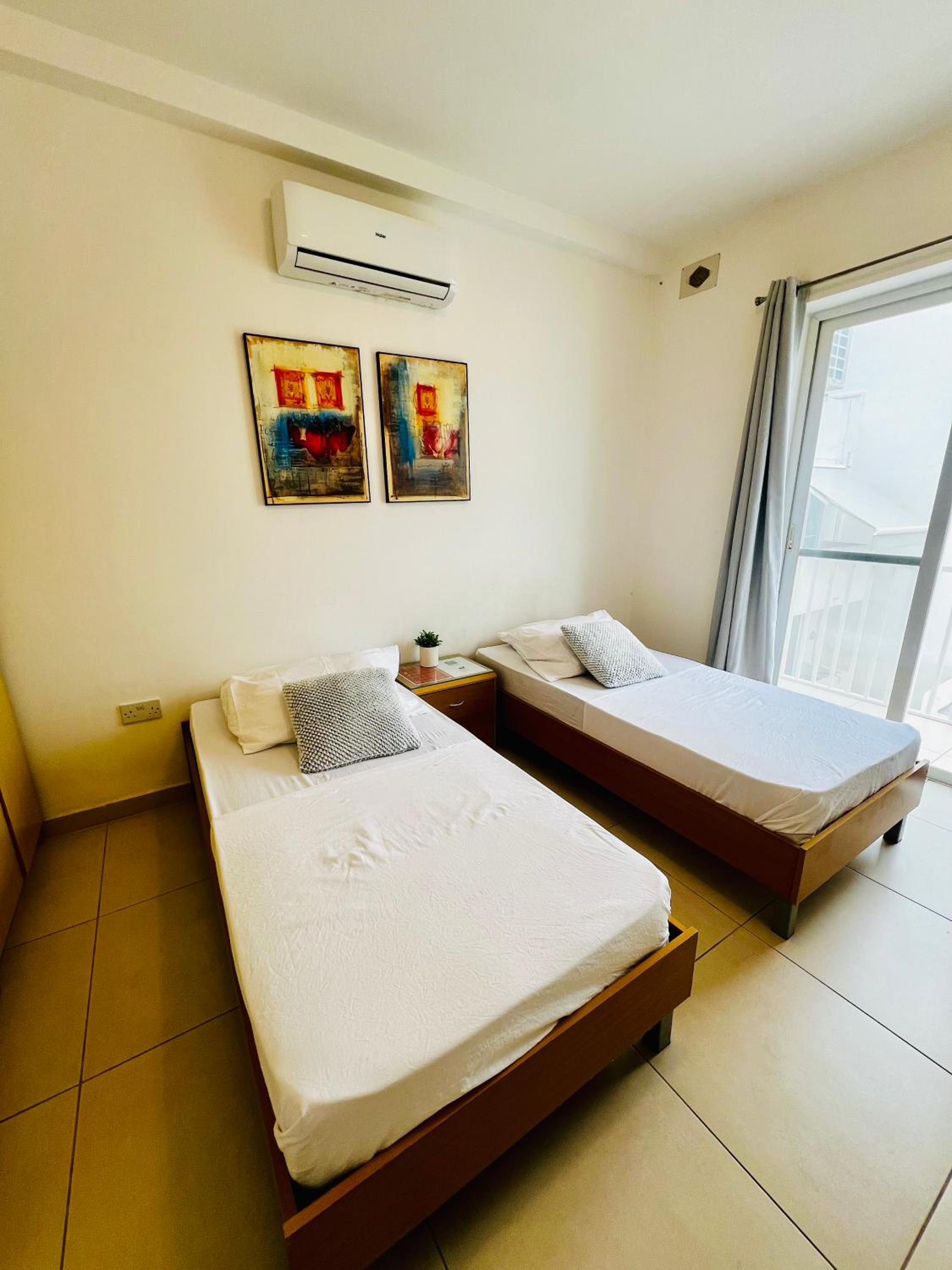 Double room 5min to Paceville view 3