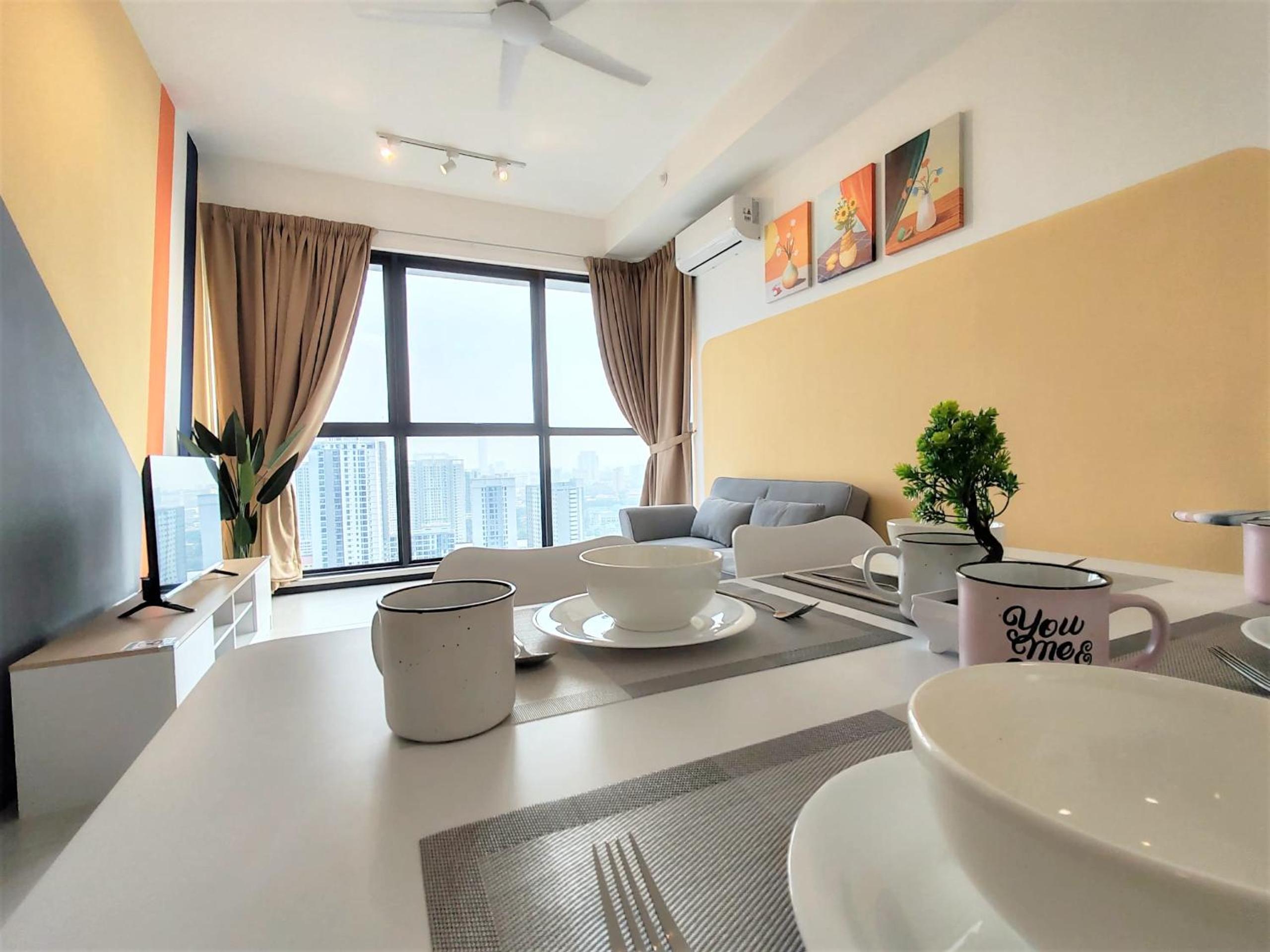 SoftGrey 2 Rooms Apartment, 4 plus 2 Pax at Urban Suites photo 4