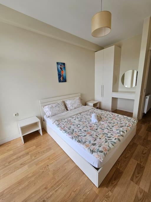 flat on tsereteli 5 view 5