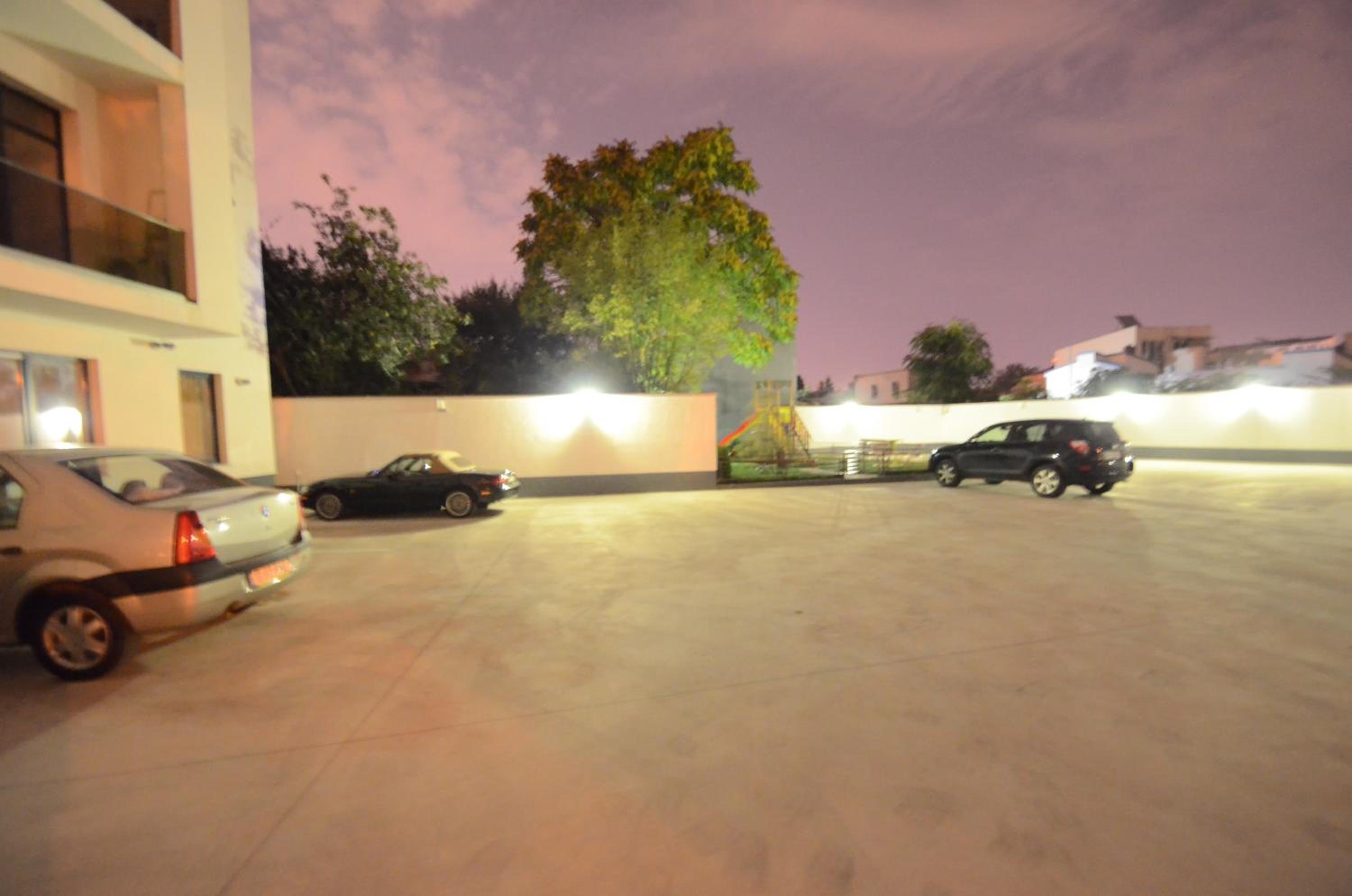 Uptown Residence Apartments — photo 79
