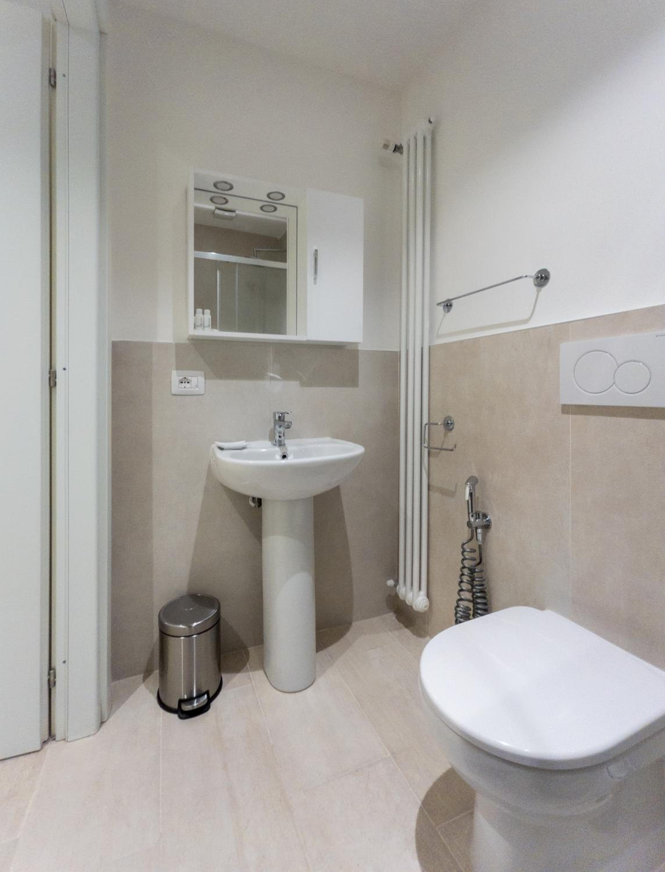 RRRapido Holy Suites and Rooms - Via Sardegna