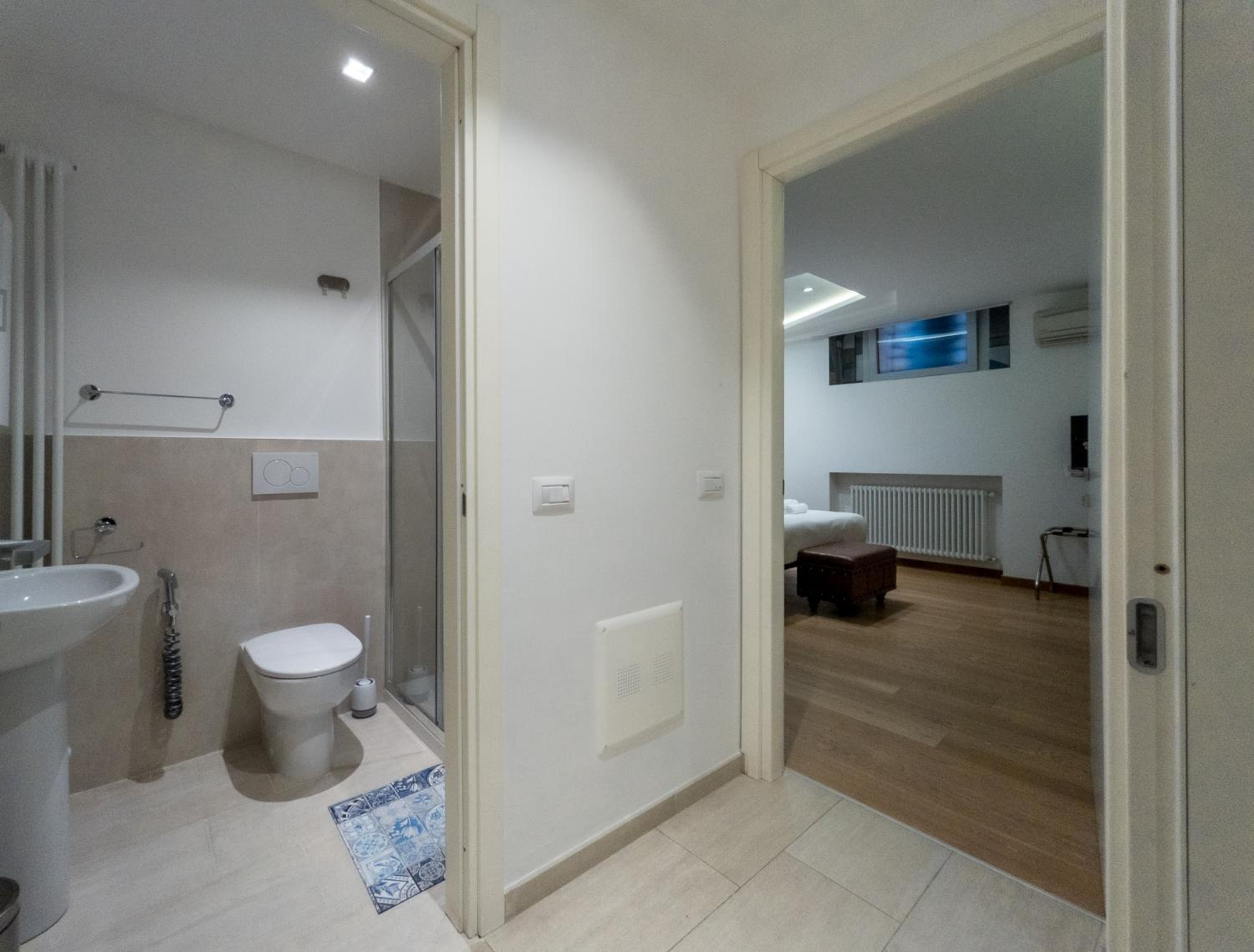 RRRapido Holy Suites and Rooms - Via Sardegna