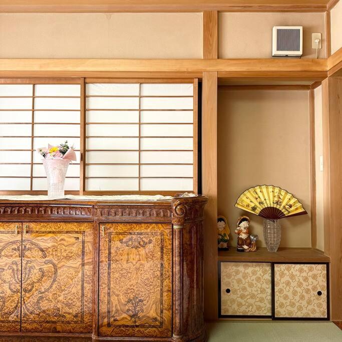 ookubo hills family home