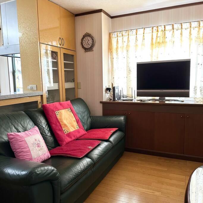 ookubo hills family home